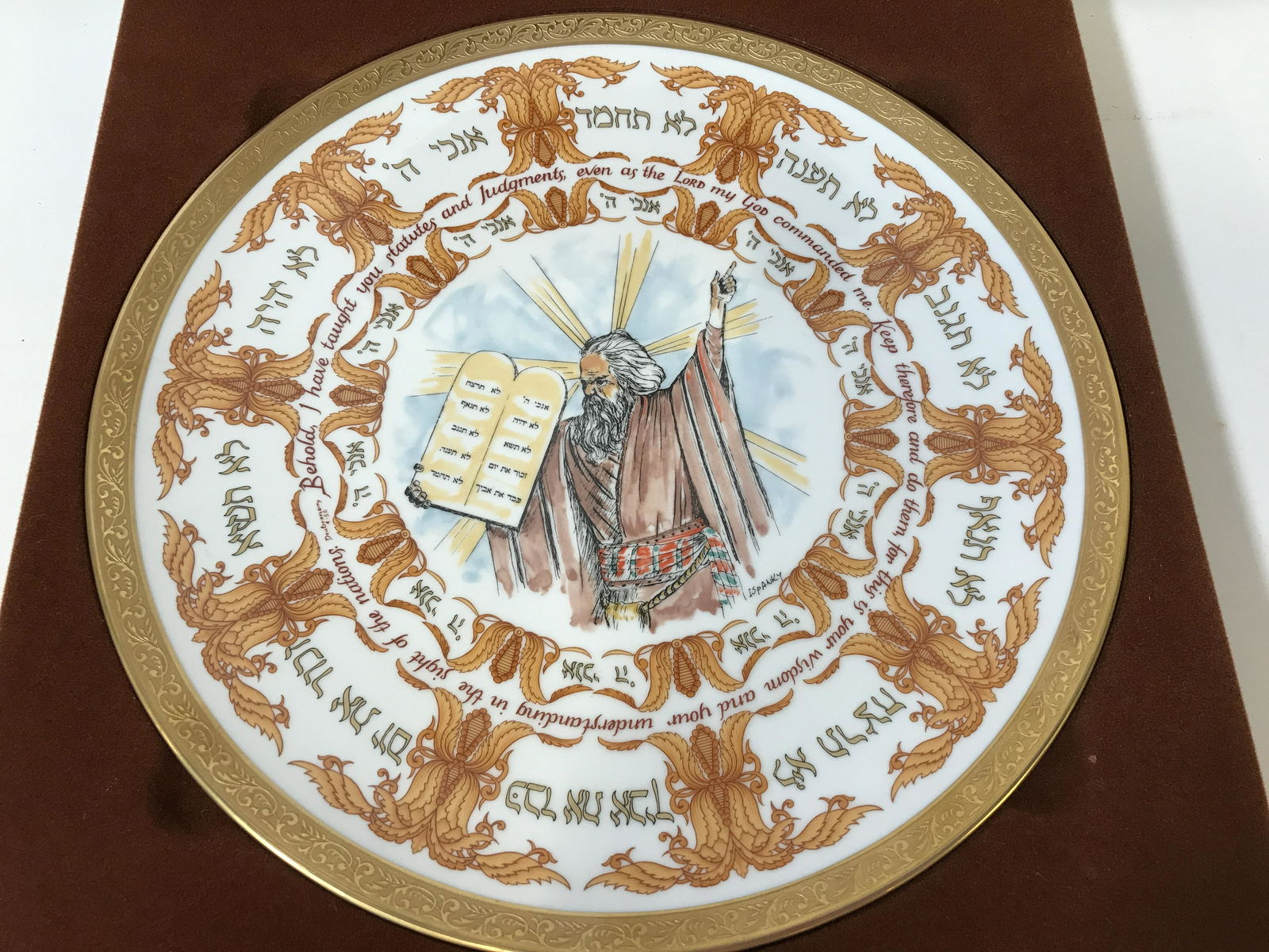 Collectible GOEBEL THE TEN COMMANDMENTS Dish: Dish depicts Moses holding the Ten Commandments at the center of the dish. Includes original fabric lined case. Underside elf plate reads as W GOEBEL PORZELLANFABRIK, 1979 SECOND EDITION, THE TEN COMM