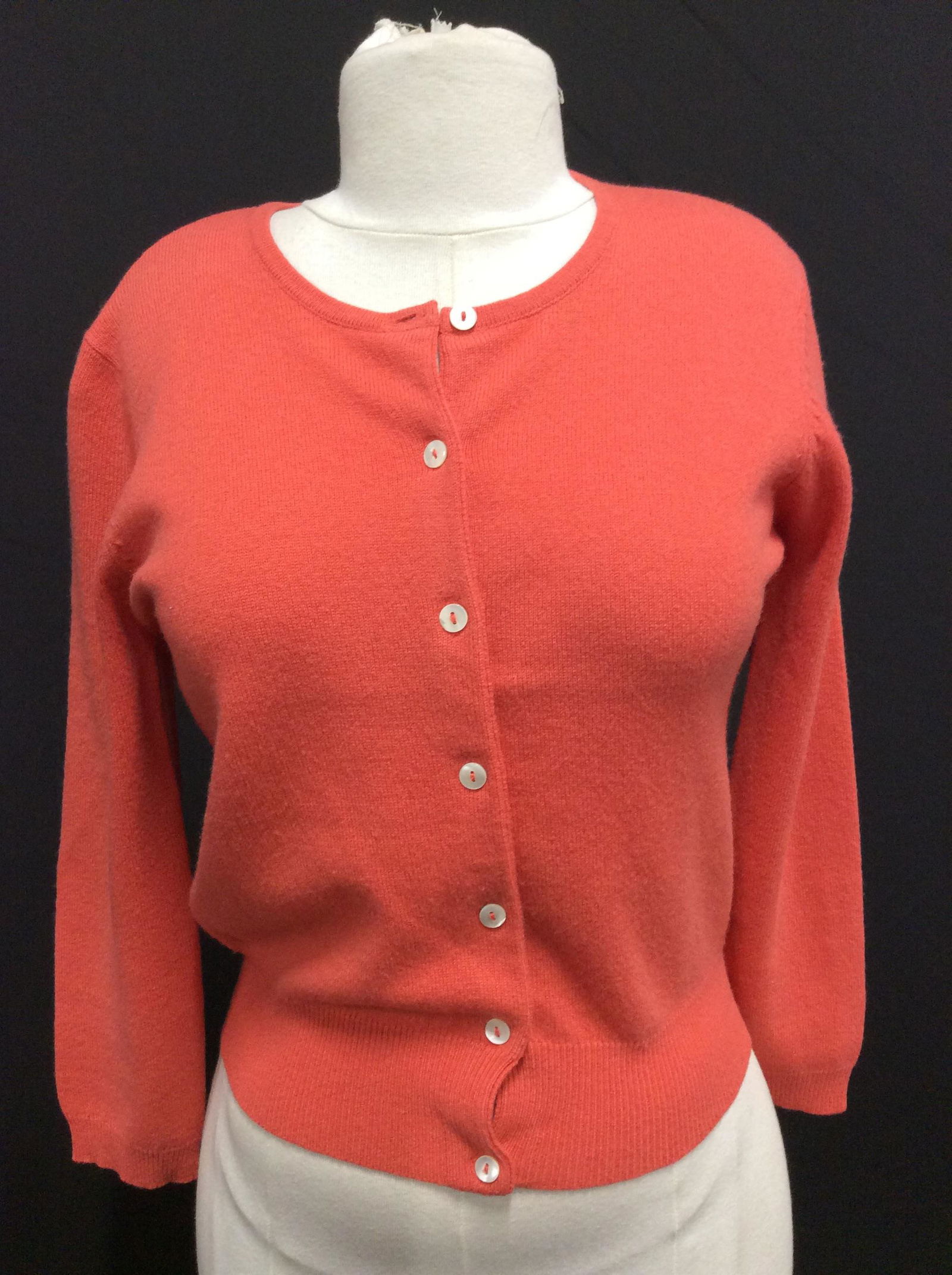 Lot 3 Designer Cotton and Cashmere Sweaters: 4 pcs total. Cream Cotton Nylon and spandex Sweater Jacket with Off Set front zipper by ANGLE OF THE NORTH ANTHROPOLOGIE, SZ SM. OFF WHITE TALBOTS Heavy knit cotton sweater, crew neck. Sz Sm. Vintage