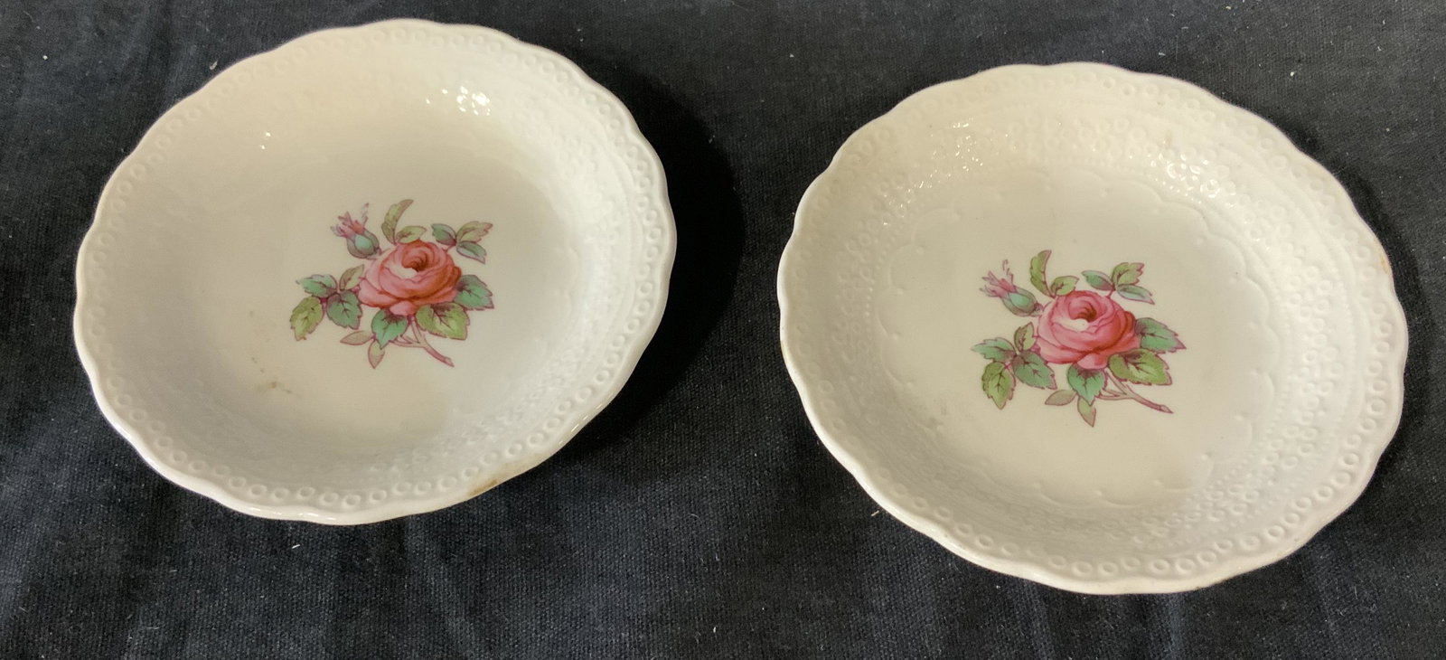 Pair SpodeÂ’s Jewel Ceramic Saucers / Butter Pats: Possibly butter pats. Pair SpodeÂ’s Jewel Ceramic Saucers, stamps to base reads Â‘SpodeÂ’s Jewel Copeland England US Patent SpodeÂ’s Billingsley Rose 2/8867Â’, rose design, both measure