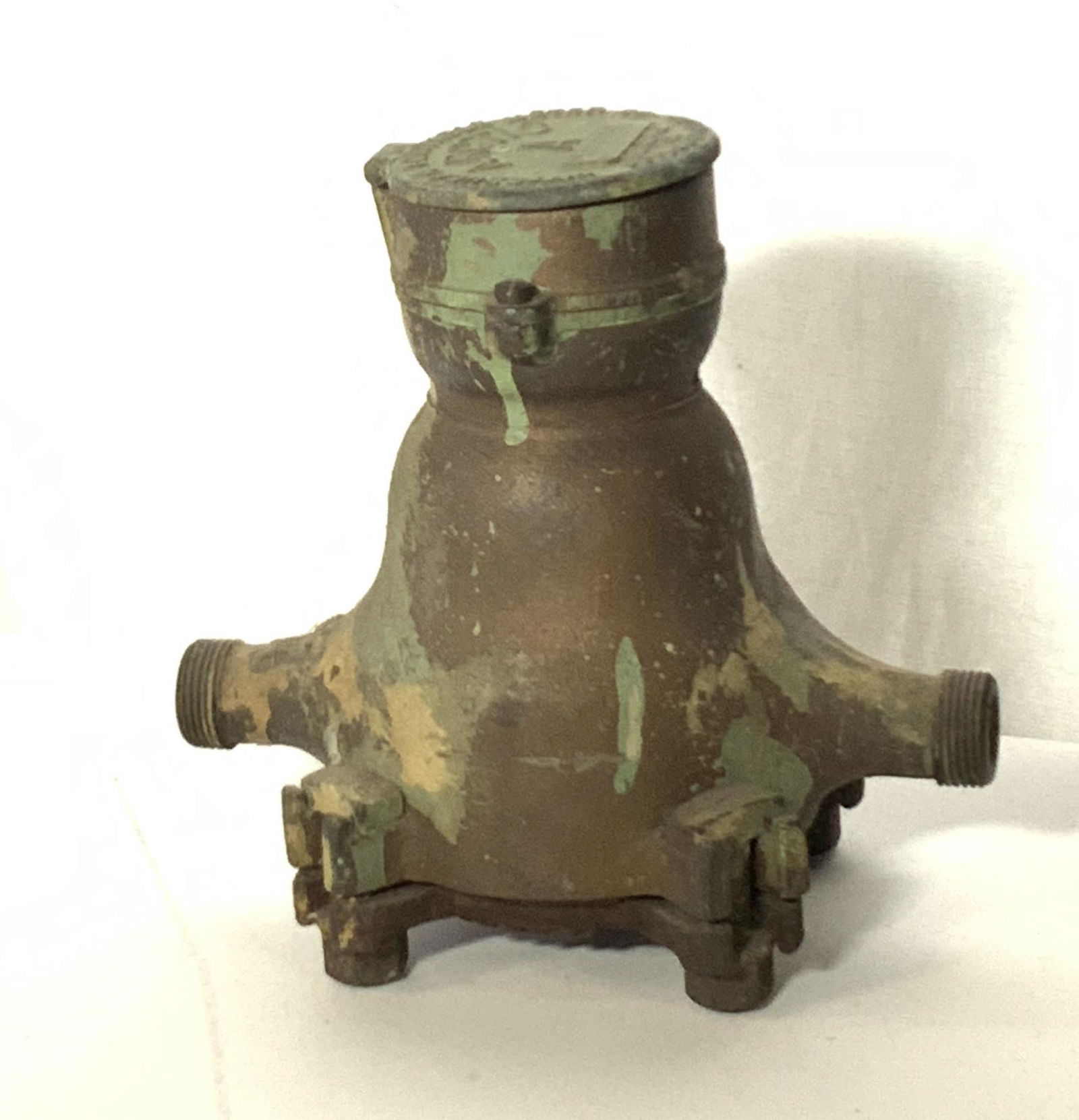 Collectible Vintage Metal Water Meter: Vintage, possibly antique, metal water meter. Possibly bronze. Glass shield over dials, lid lifts and closes. Weighted item. Lid reads: Pittsburgh Equitable Meter Co. ARCTIC Interior reads: Pittsburgh