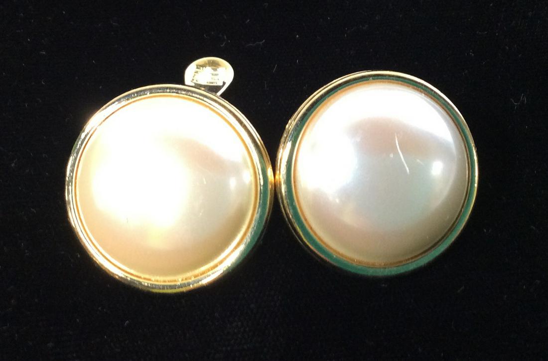 Signed MONET Button Clip On Earrings: Pearlescent Round Button Earrings, 1 in. , bezel set in gold tone metal. Clip On. Signed Monet Earrings, Designer Monet Jewelry, Clip On Earrings, Women’s fashion, Pearl Style Fashion, Ladies Access
