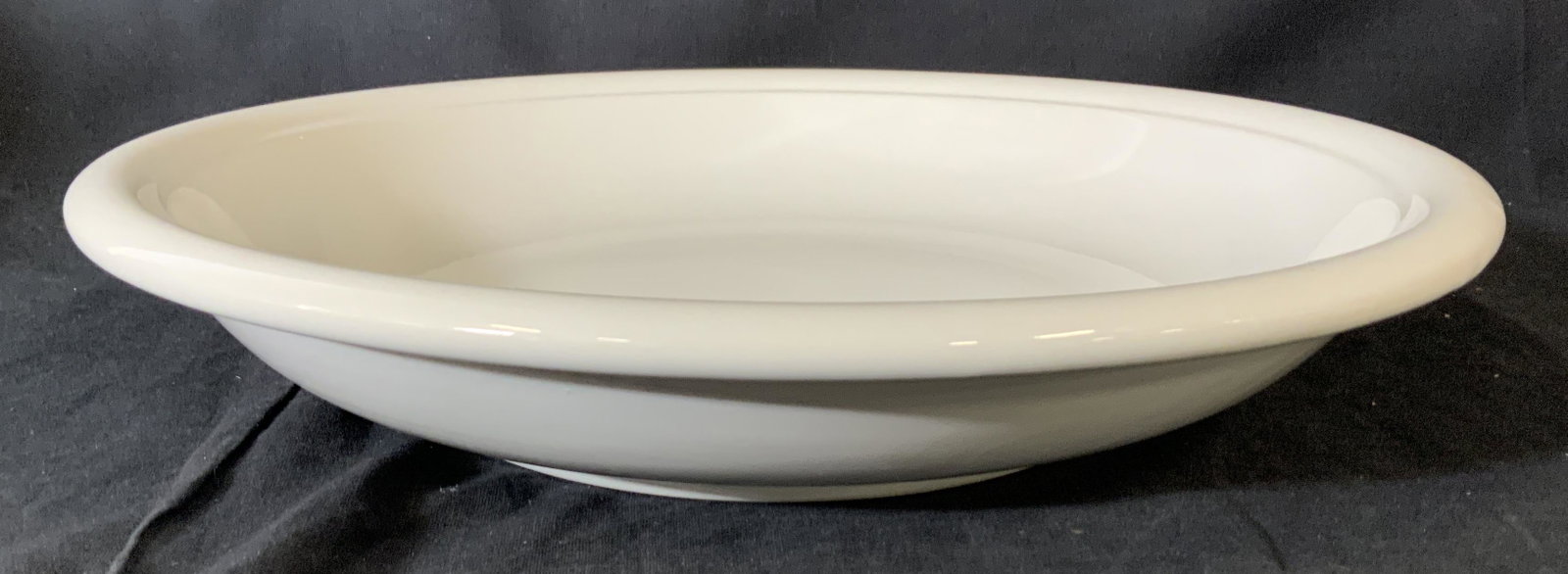 Dansk Ceramic Centerpiece Bowl, Italy: Dansk Ceramic Fruit Bowl, inscription to bottom reads ‘Dansk Made in Italy’, glazed surface, measures 2 3/8 inches tall x 13 7/8 inches in diameter, in good condition, Dansk, earthenware, ceramics