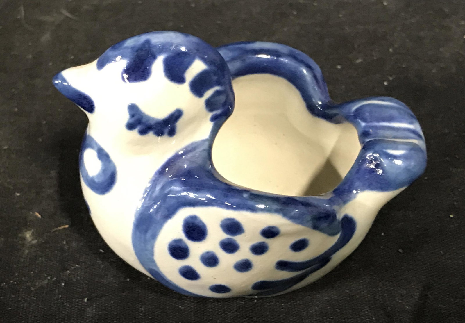 Signed Ceramic Chicken Trinket Dish: Signed ceramic chicken trinket dish, signature and date to underside reads M.17.Hadley, subject a blue and white painted ceramic hen bowl, measures 2.5 inches at tallest and 3 inches wide, overall in 