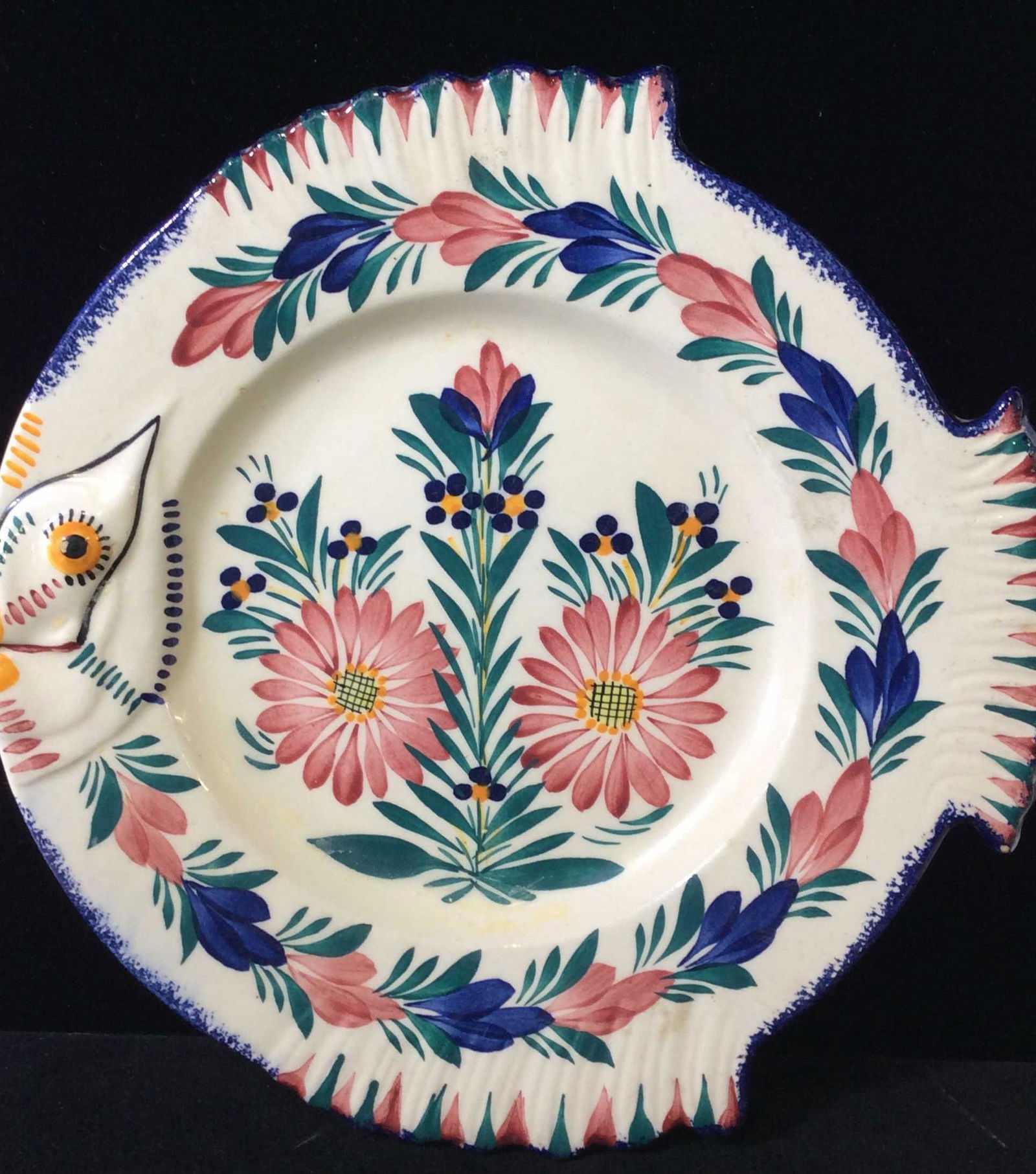 Hand Painted Signed Ceramic Fish Plate, France: Fish Figural serving plate, Hand Painted Florals, Signed , reads HB Quimper France, entiénement décomé main F.360 D.F. M. P App 10 in. French Hand Painted Ceramics, Estate, Serving Plate, Decorativ