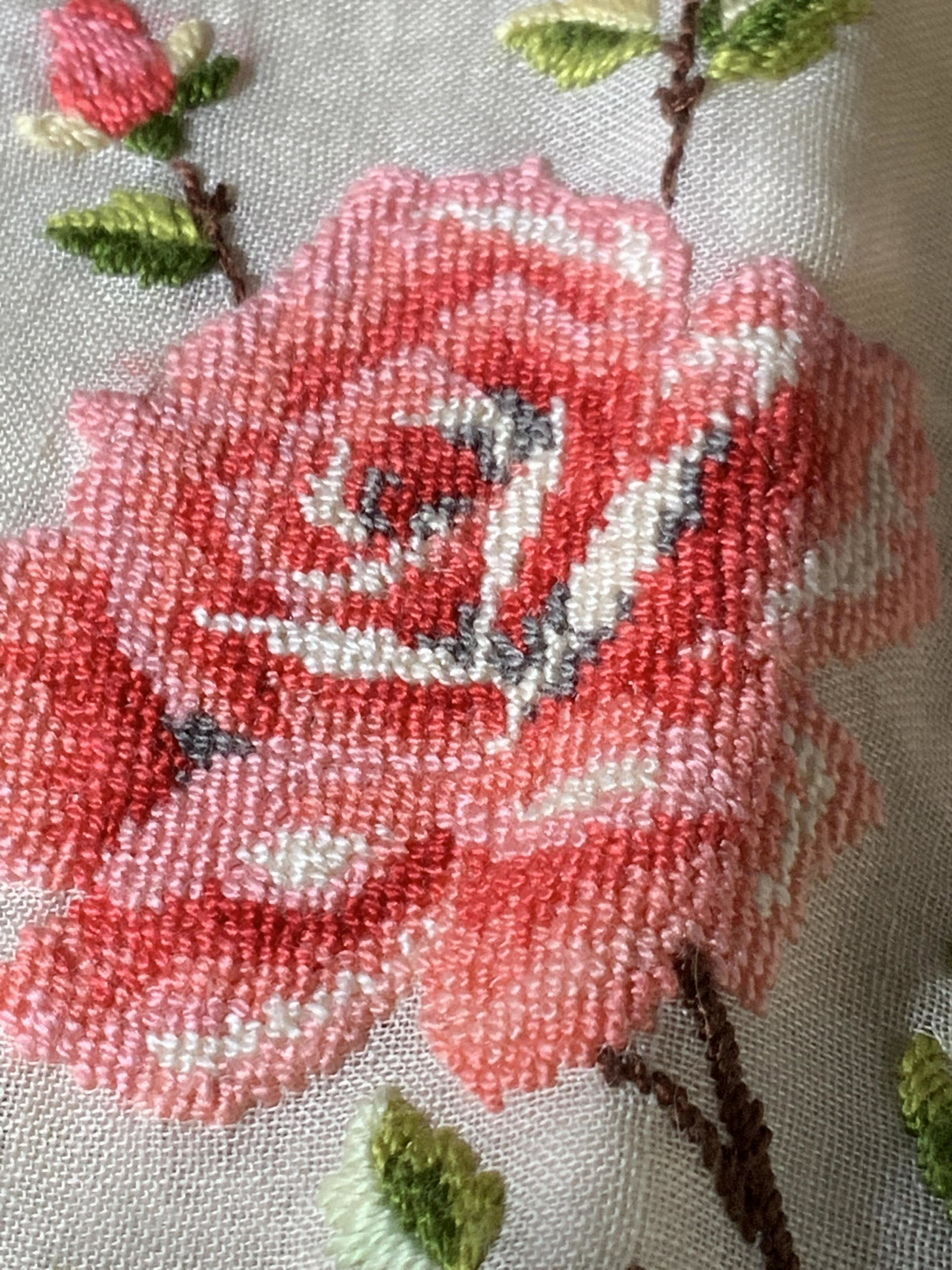 Lot 3 Collectible Vintage Handkerchiefs: 3 collectible white handkerchiefs. Largest features rabbit & egg motifs. Reads ‘Faith Austin‘ bottom center. White hankie w/ lace trimming has embroidered red heart patterns. Cream-white colored h