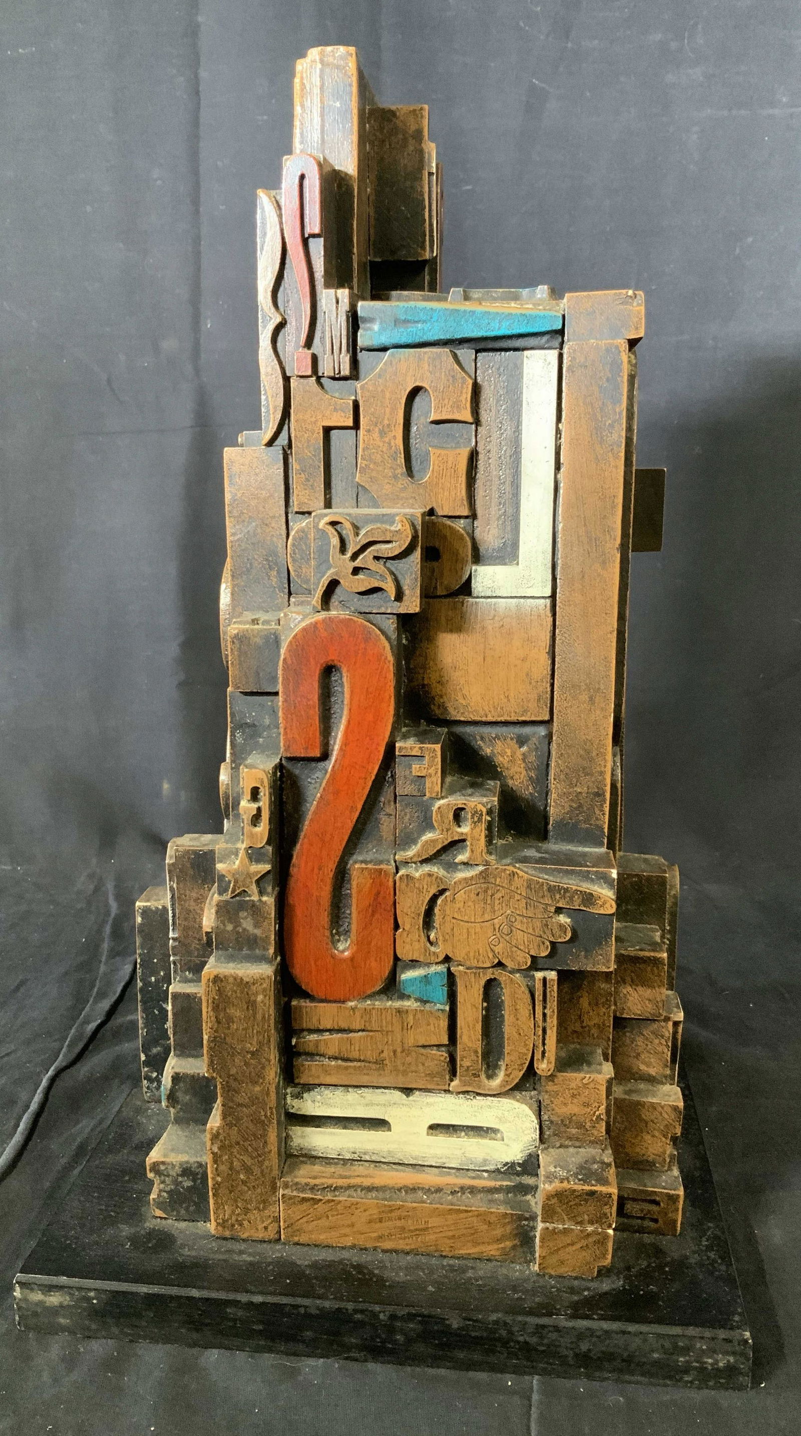 Sheldon Rose Alphasculpt Sculpture: Sheldon Rose Alphasculpt Sculpture with wooden base, consignor believes to be terra cotta, similar listings online are listed as polychrome metal, inscription to piece reads ‘1968 Alphasculpt Sheldo