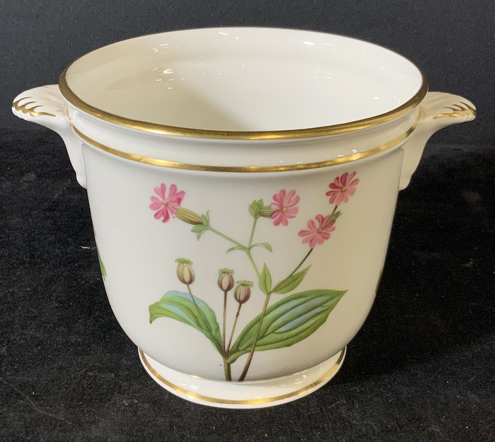 Signed MINTON Porcelain Floral Cachepot, ENG: Porcelain Cache Pot with floral designs & gilt line work. Decorative gilt lined handles. Multipurpose vessel, cup. Underside stamp reads: Minton, Founded 1793, Bone China, Made in England. Underside a
