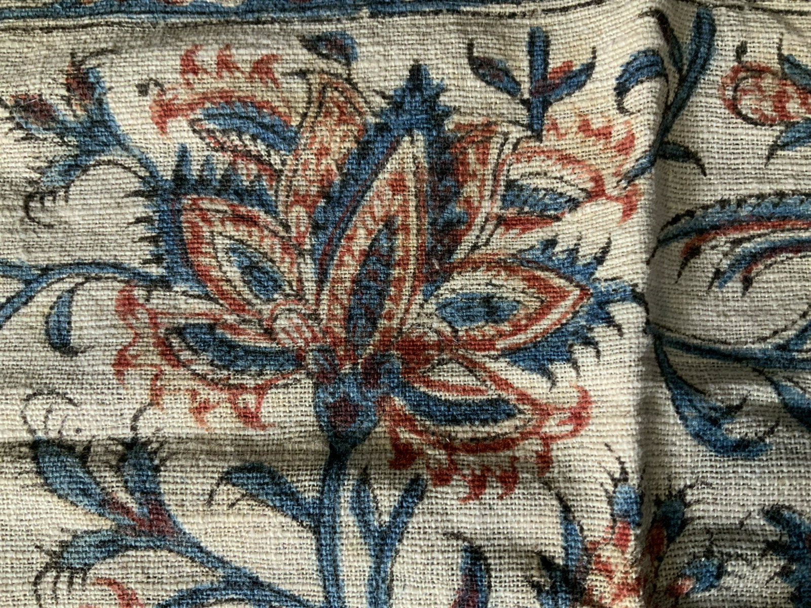 Iranian Floral Motif Handkerchief: Iranian Handkerchief, Stamp to reverse partially in Persian, reads ‘Made in Iran 12 x 12’, floral design, measures 12 1/8 x 11 1/4 inches, some signs of aging, Iran, Iranian decorative arts, handk