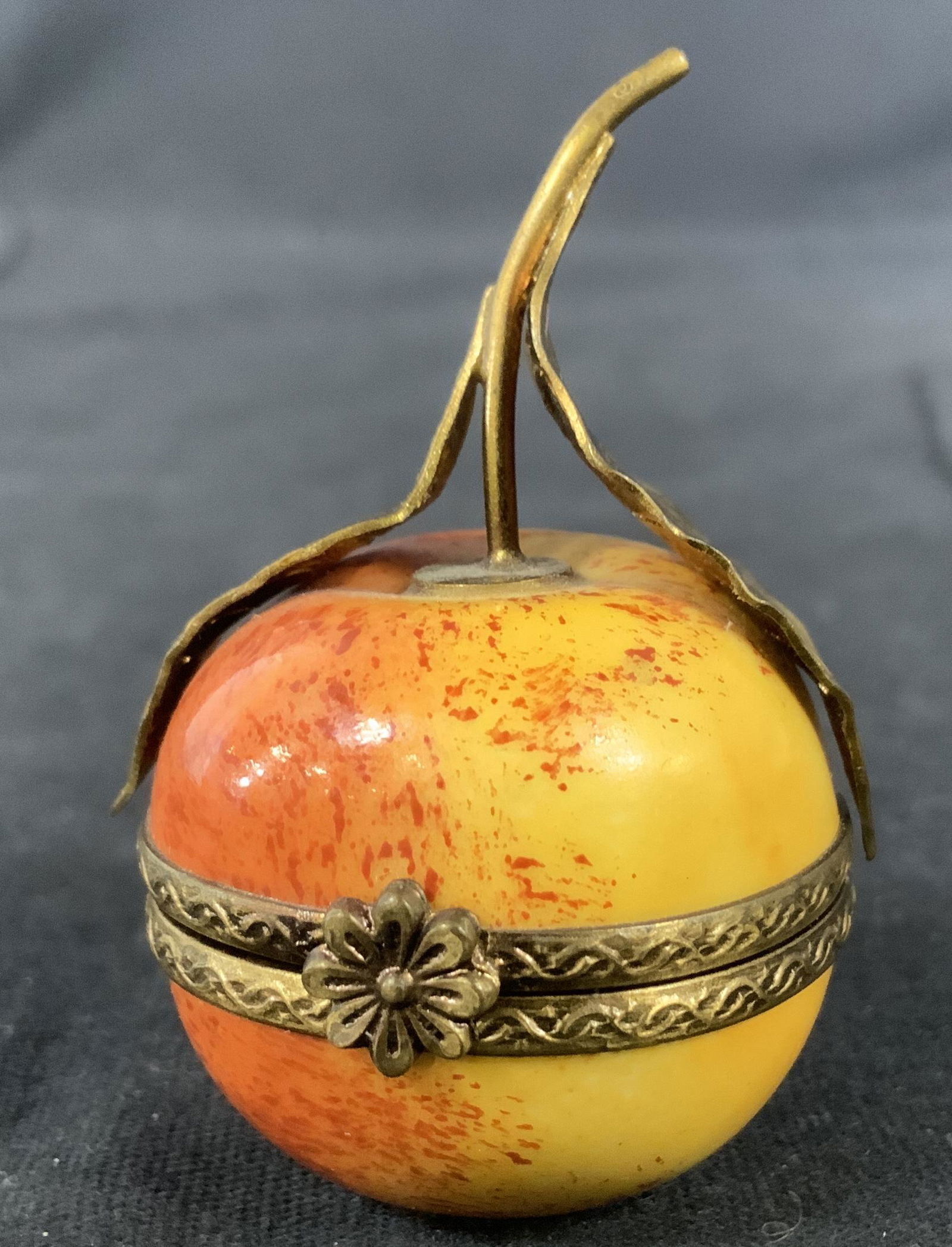 LIMOGES France Rochard Hand Painted Cherry Box: Limoges Porcelain Cherry Box, inscription to interior reads ‘Limoges France Peint Main (hand Painted) Rochard’, possibly brass, hand painted, measures 2 inches tall x 1 1/4 inches in diameter, in