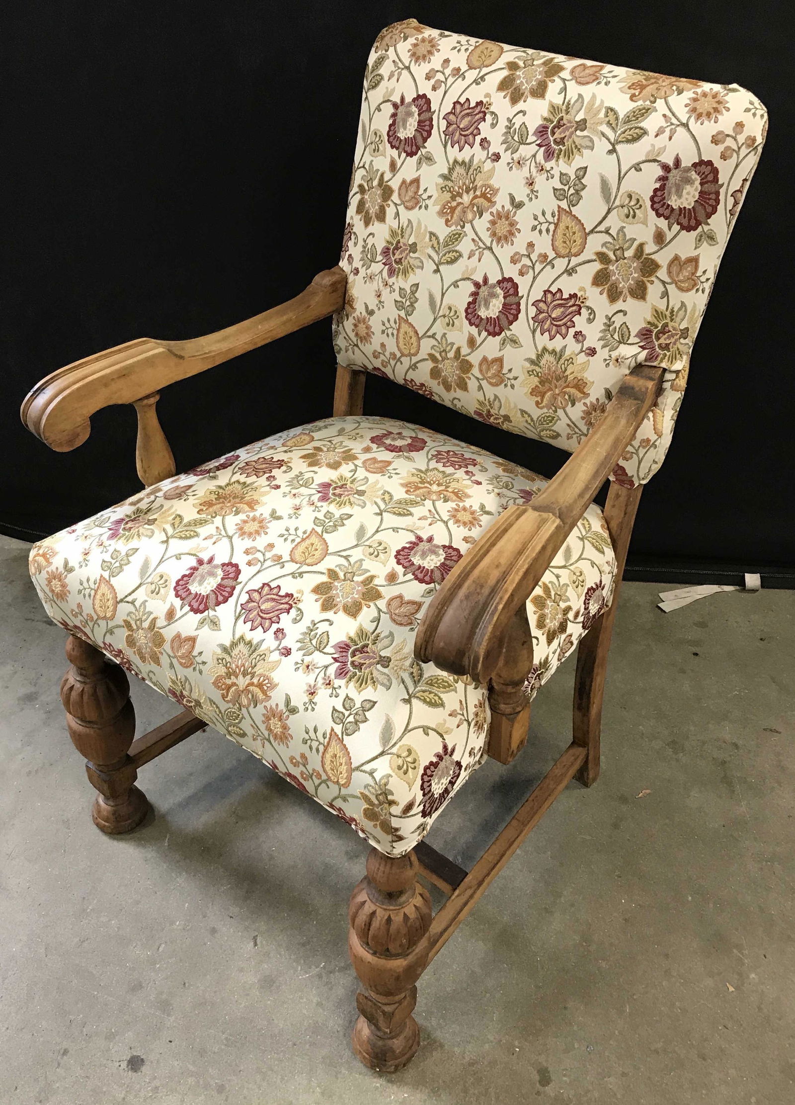 Set 6 Vintage Upholstered Armchairs: Set 6 upholstered dining room chairs. Legs are joined by H shaped stretchers. Frame is hand carved, upholstery on seat is single welt. Measures approx 38 inches H, 23 inches W, and 21 inches deep. Wea