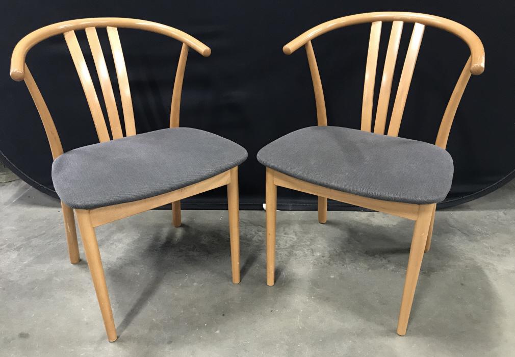 Pair Wishbone Hans Wegner Style Chairs: Pair Wishbone Hans Wegner Style Chairs Made in Italy for Workbench. Workbench was a furniture store founded in 1955 by Warren Rubin with a single store in Greenwich Village and eventually had a peak o
