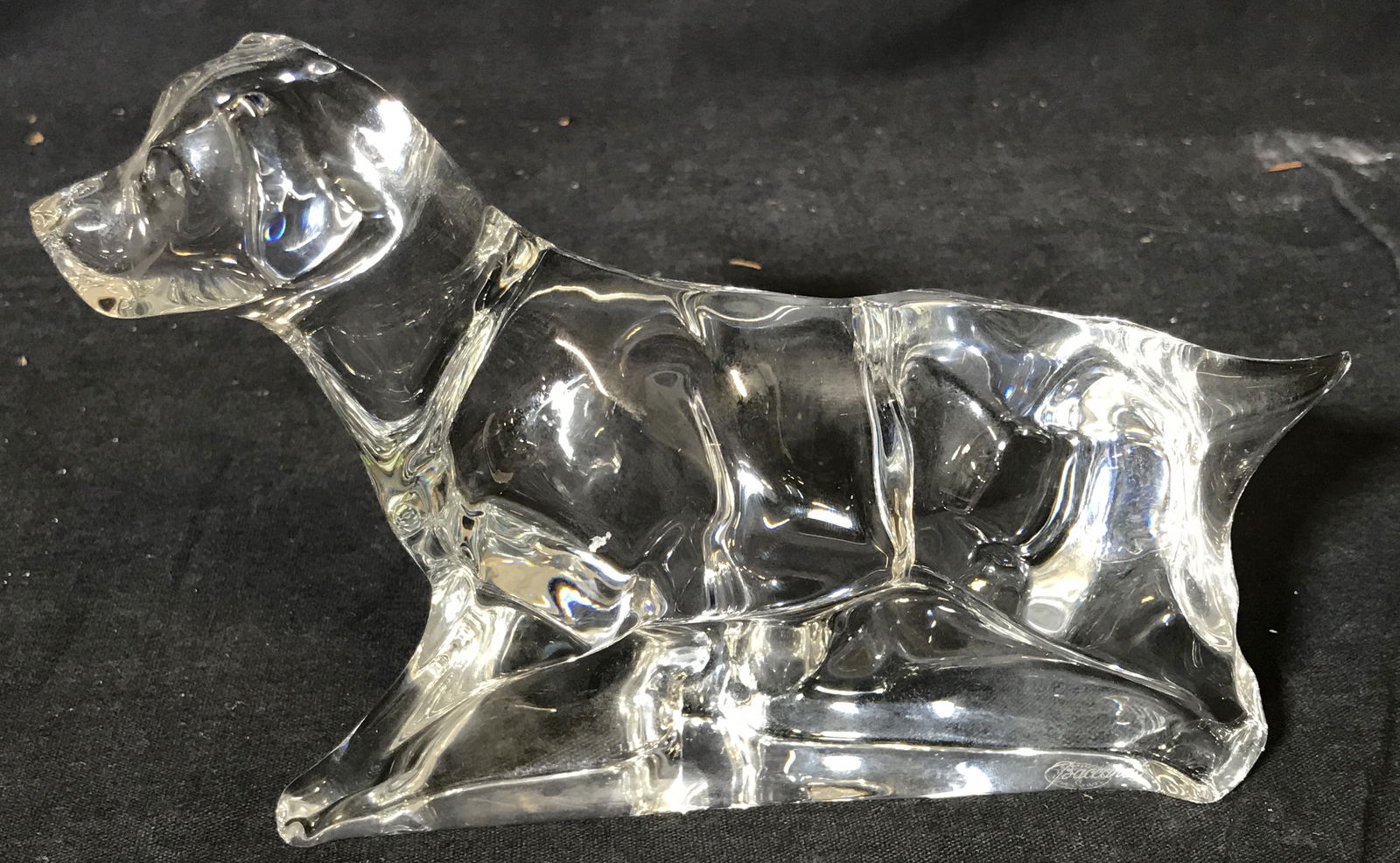 BACCARAT French Signed Crystal Dog Statue: Baccarat crystal dog statue, text to lower right section reads Baccarat, stamp to underside reads ‘Baccarat France’, subject a dog mid strut, measures 4.5 inches tall by 7 inches wide, in good con