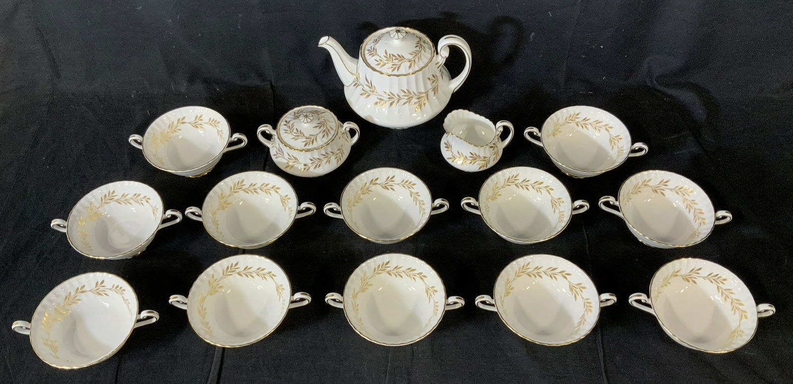 Set 15 PARAGON Bone China Tea Set: Set 15 PARAGON Bone China Tea Set, stamp to base reads ‘Paragon Fine Bone China by appointment China Manufrs to Hm Queen Elizabeth the Queen Mother Made in England Rego’, Gold stamped vegetal desi