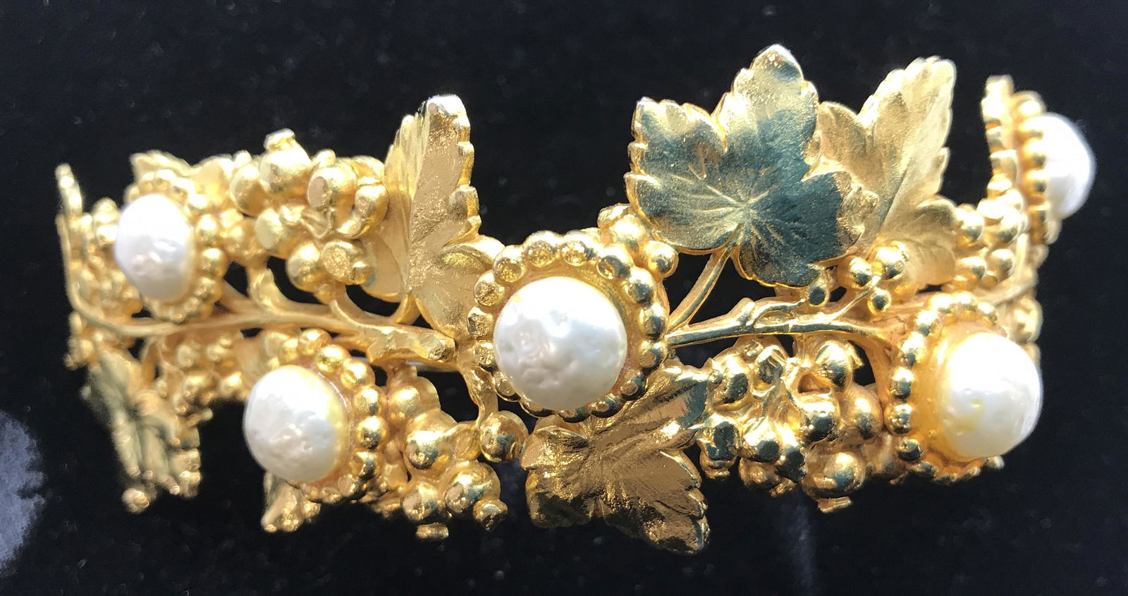 DOMINIQUE AURIENTIS PARIS Shoulder Pin, Jewelry (1 of 10)