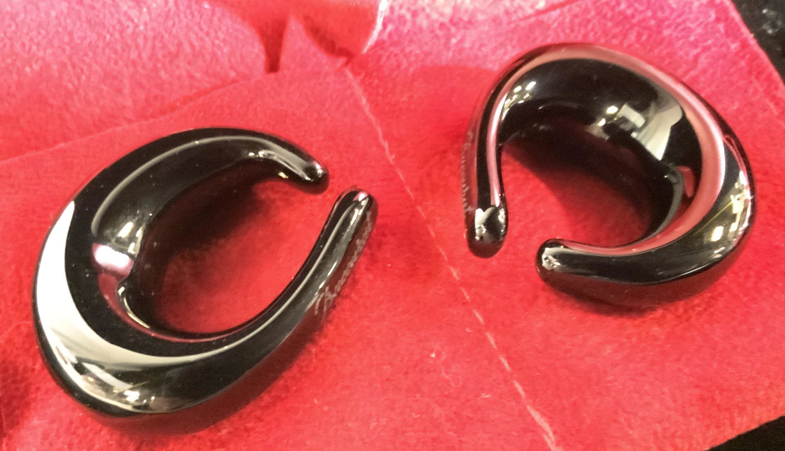 2 Pr BACCARAT Crystal Hoop Earrings w/ Pouches+Box (1 of 12)