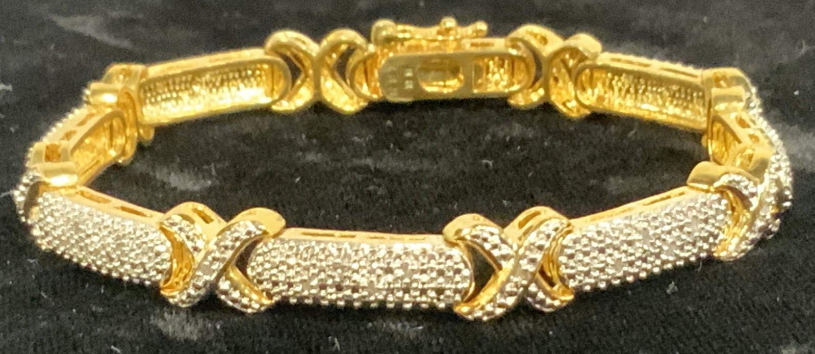SIGNED BR KRN DIAMANTÉ ‘X’ Bracelet , Jewelry: BR KRN Tennis bracelet, possibly plated, diamanté panels with ‘x’ links. Secure clasp with snap. 7.25 in. Long. Designer Bracelet, Tennis Bracelet, Signed BR KRN DIAMANTÉ Bracelet, Estate Jewelr