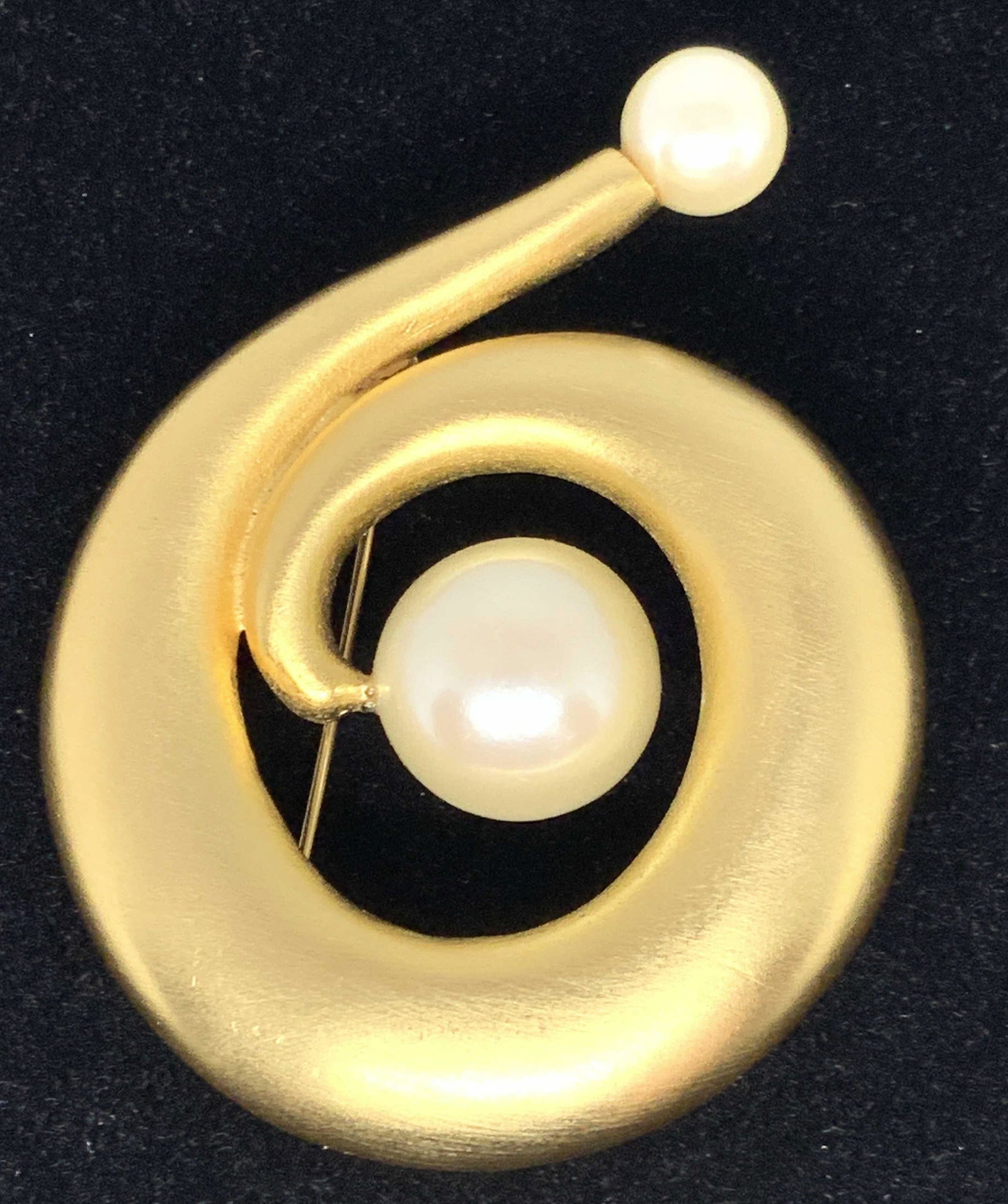 Vintage Pearlescent Spiral Brooch, Jewelry (1 of 9)