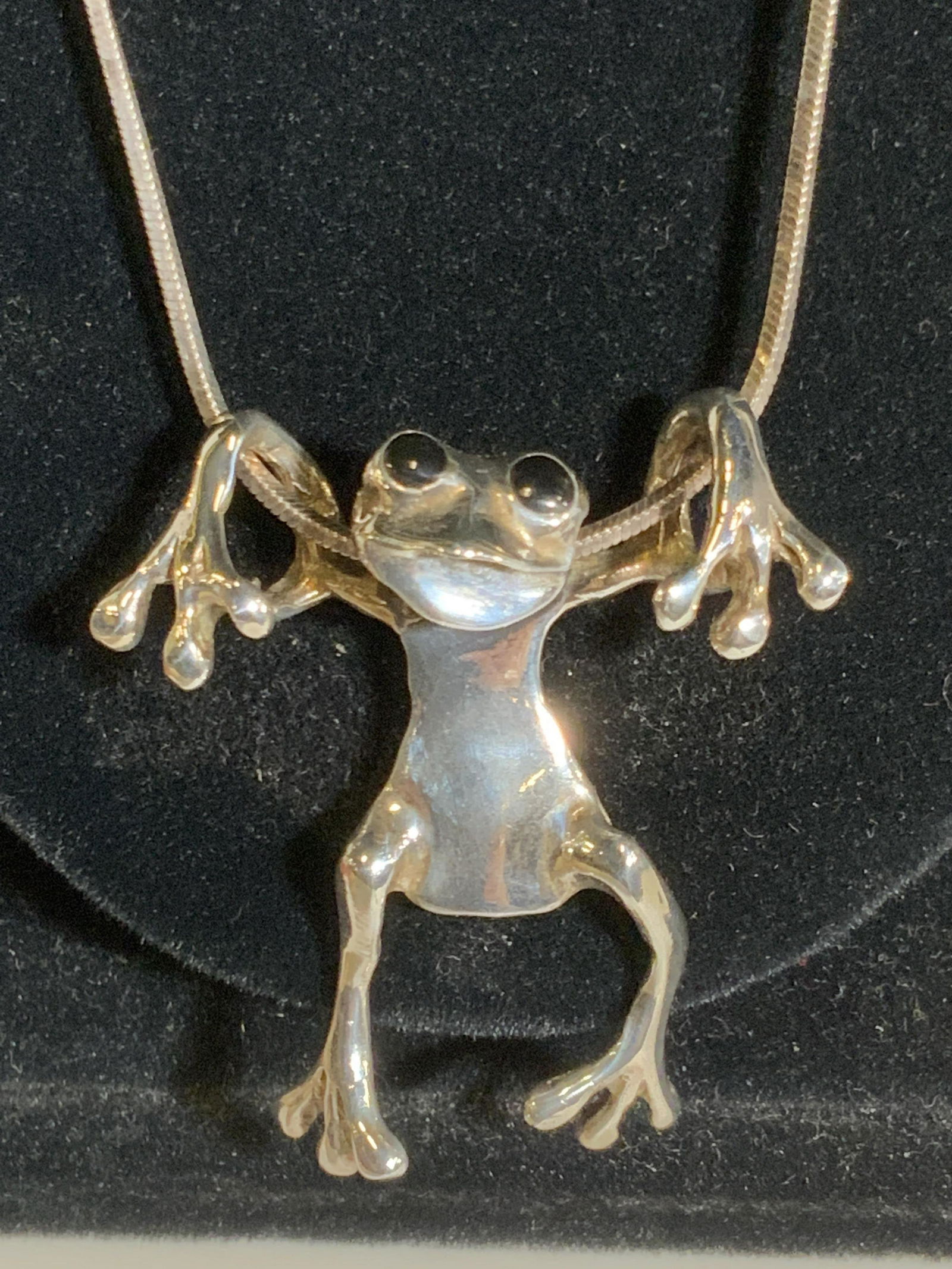 STERLING SILVER Frog Pendant Necklace, Italy (1 of 9)