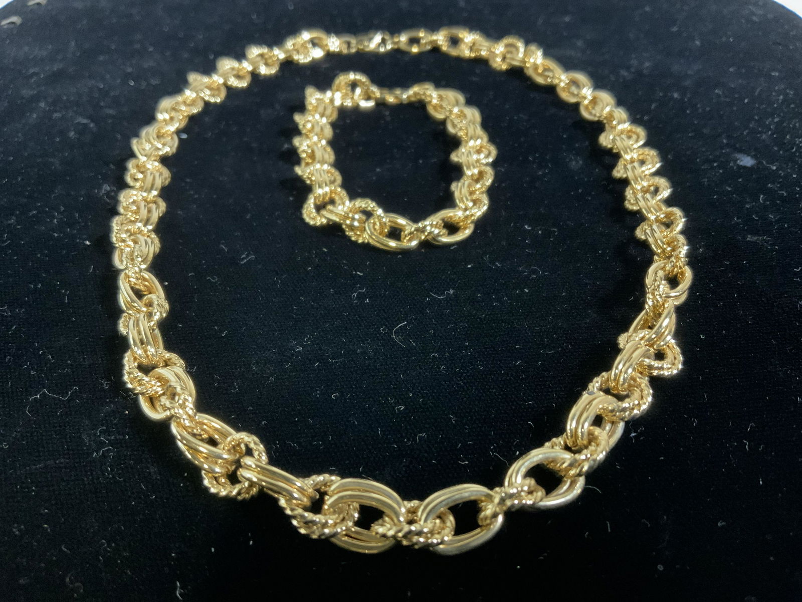 Set 2 Style Bracelet & Necklace Set (1 of 8)