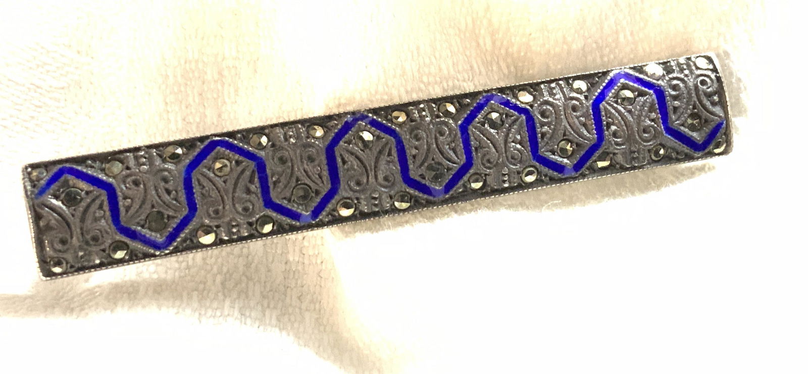 MIDDLE EASTERN Style ANTIQUE SILVER & ENAMEL PIN (1 of 9)