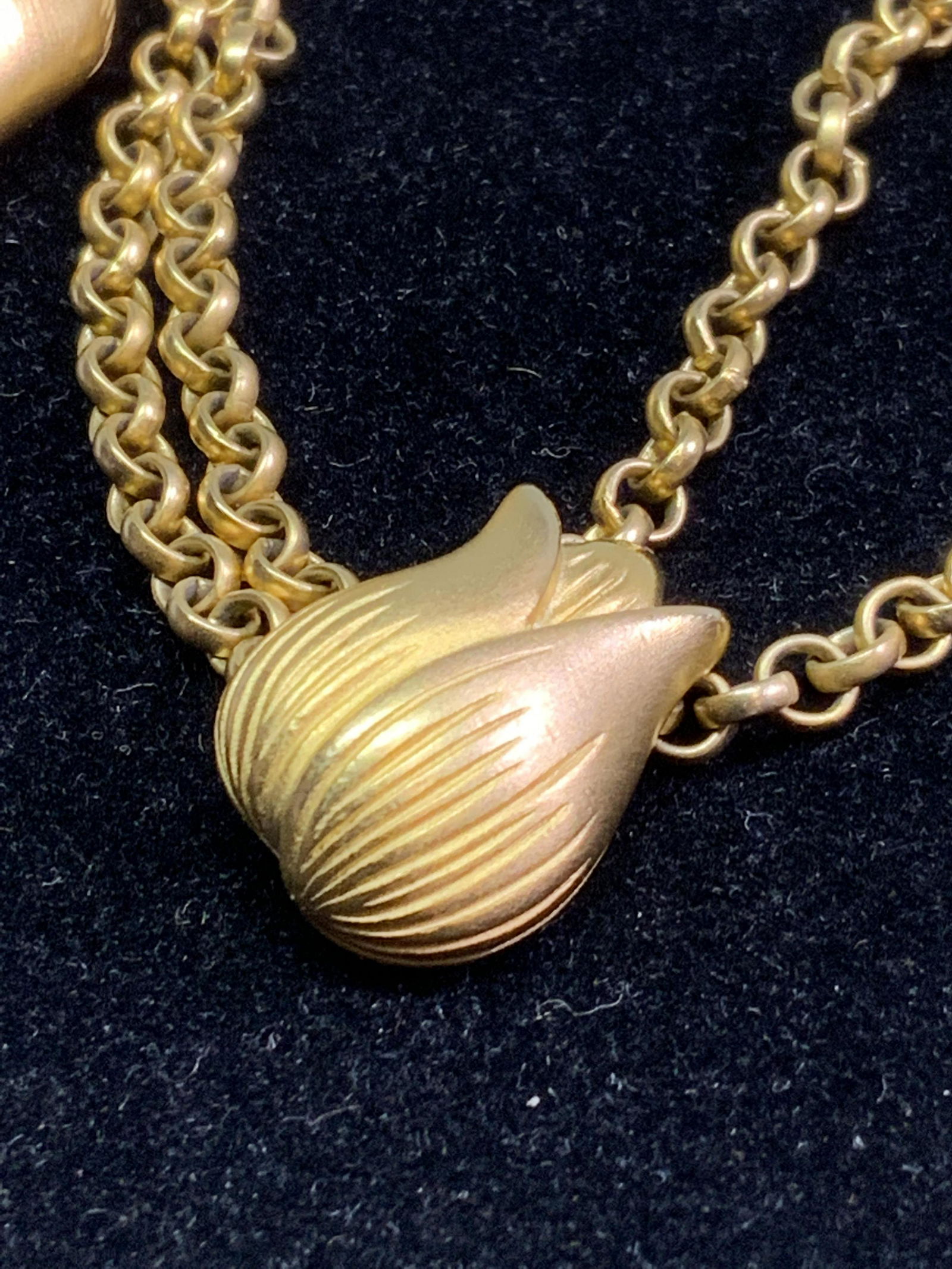 CC Signed Vintage Tulip Pendant Necklace (1 of 13)