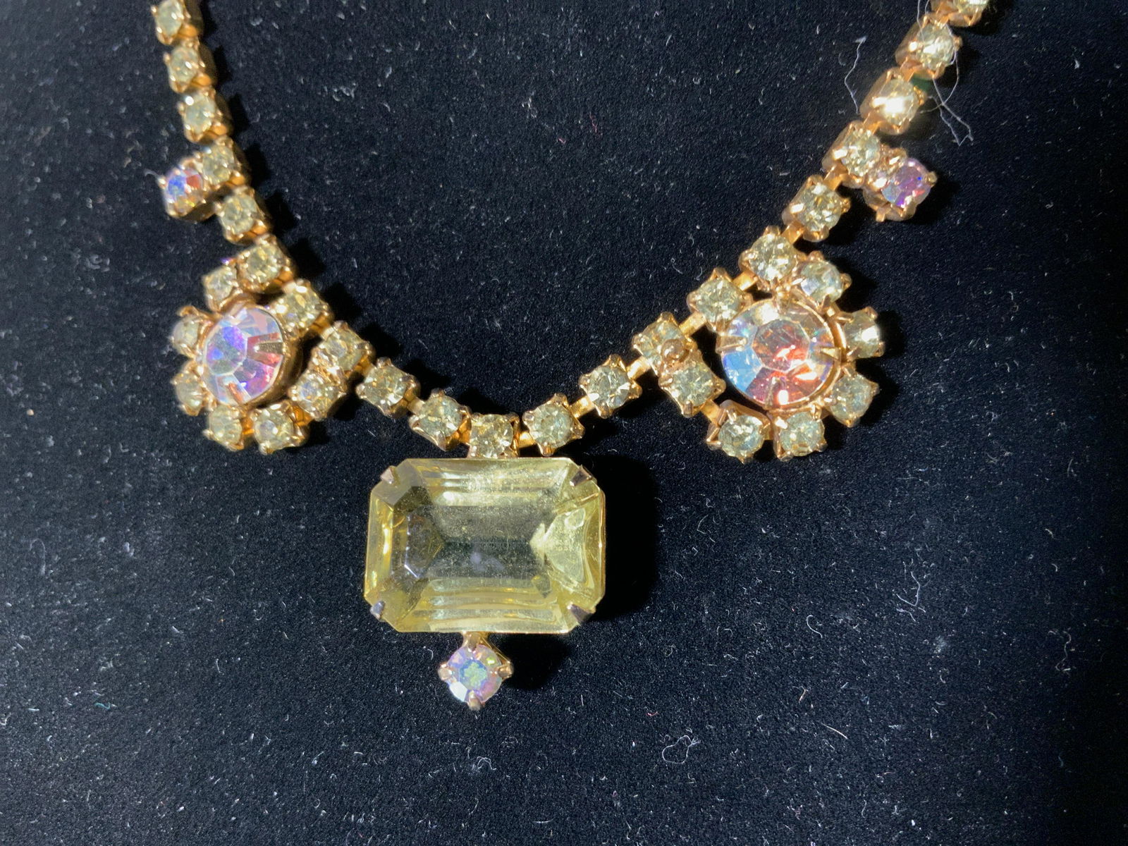 Peridot tnd Rhinestone Bib Style Choker Necklace (1 of 7)