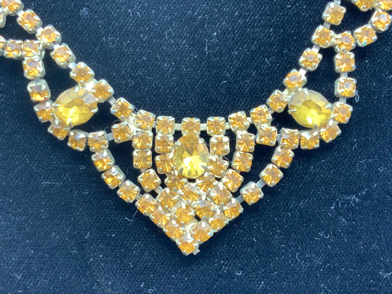 ART DECO Bib Style Vntg Rhinestone Necklace (1 of 8)