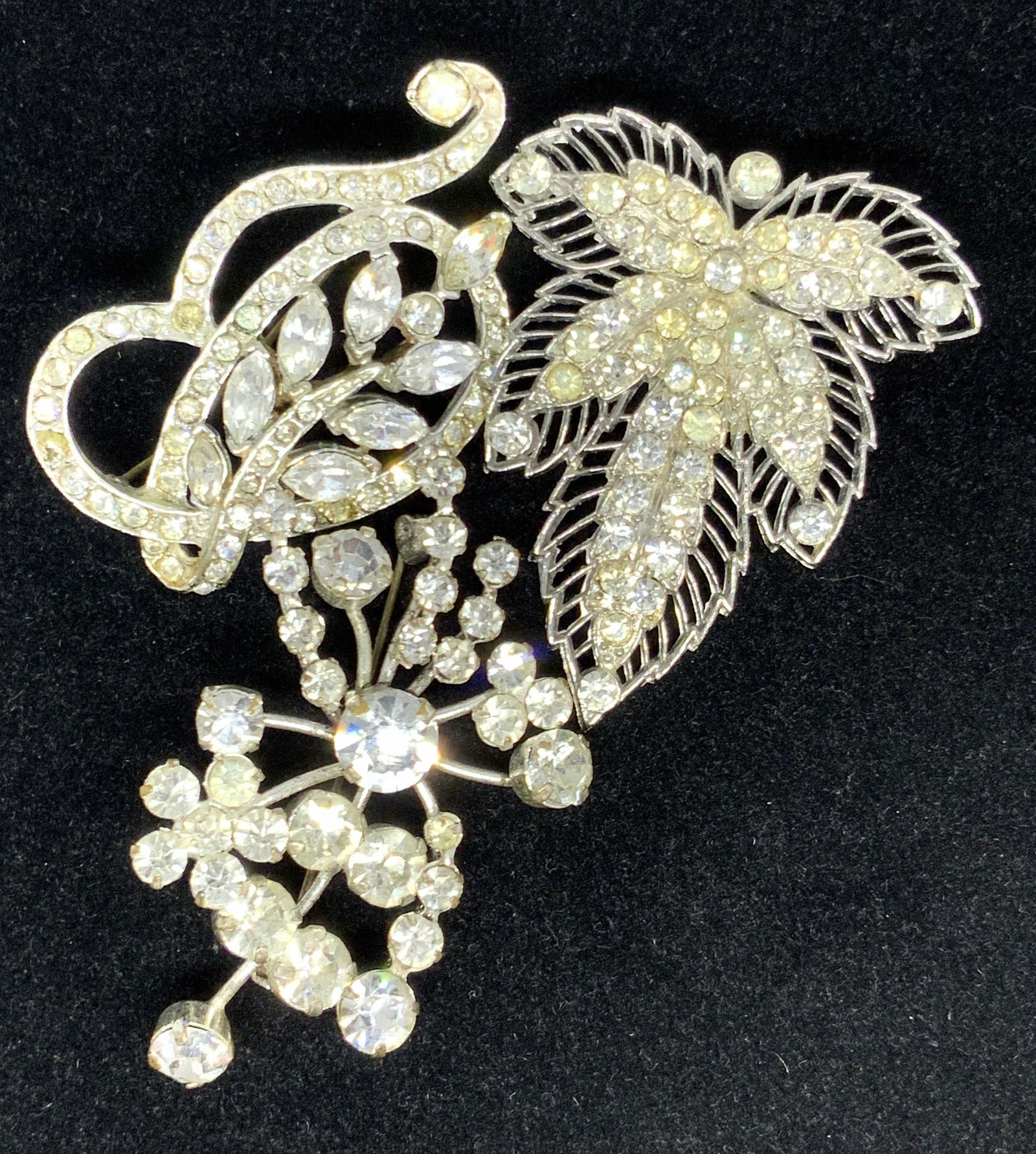 Lot3 Vintage Leaf & Abstract Form Rhinestone Pins (1 of 10)