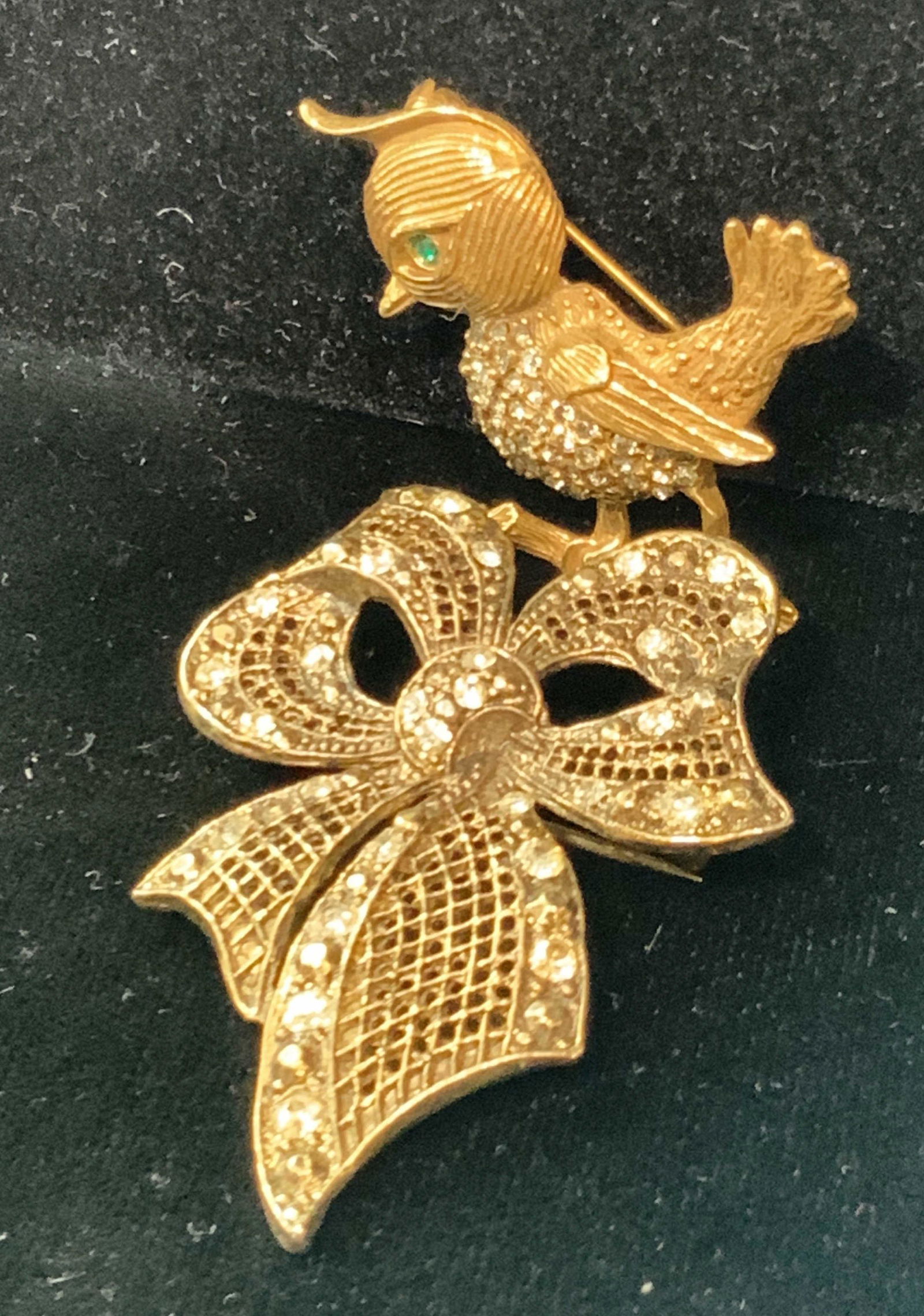 Lot 2 Bow & Bird Crystal Brooch (1 of 5)