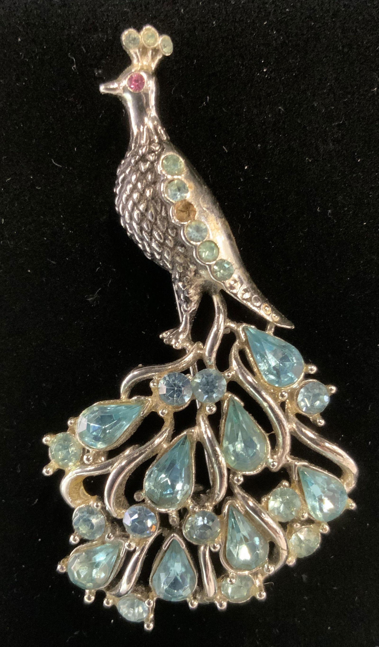 STAR Signed Vintage Rhinestone Peacock Form Brooch (1 of 11)