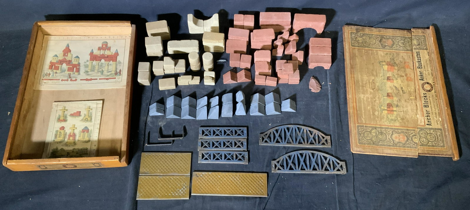Vintage Anchor Blocks Set in Original Package: Vintage Anchor Blocks Set in Original Package, lot contains 10 metal pieces 102 stones pieces some with chips or breaks and two building booklets, lid to box has broken in half both parts are present,