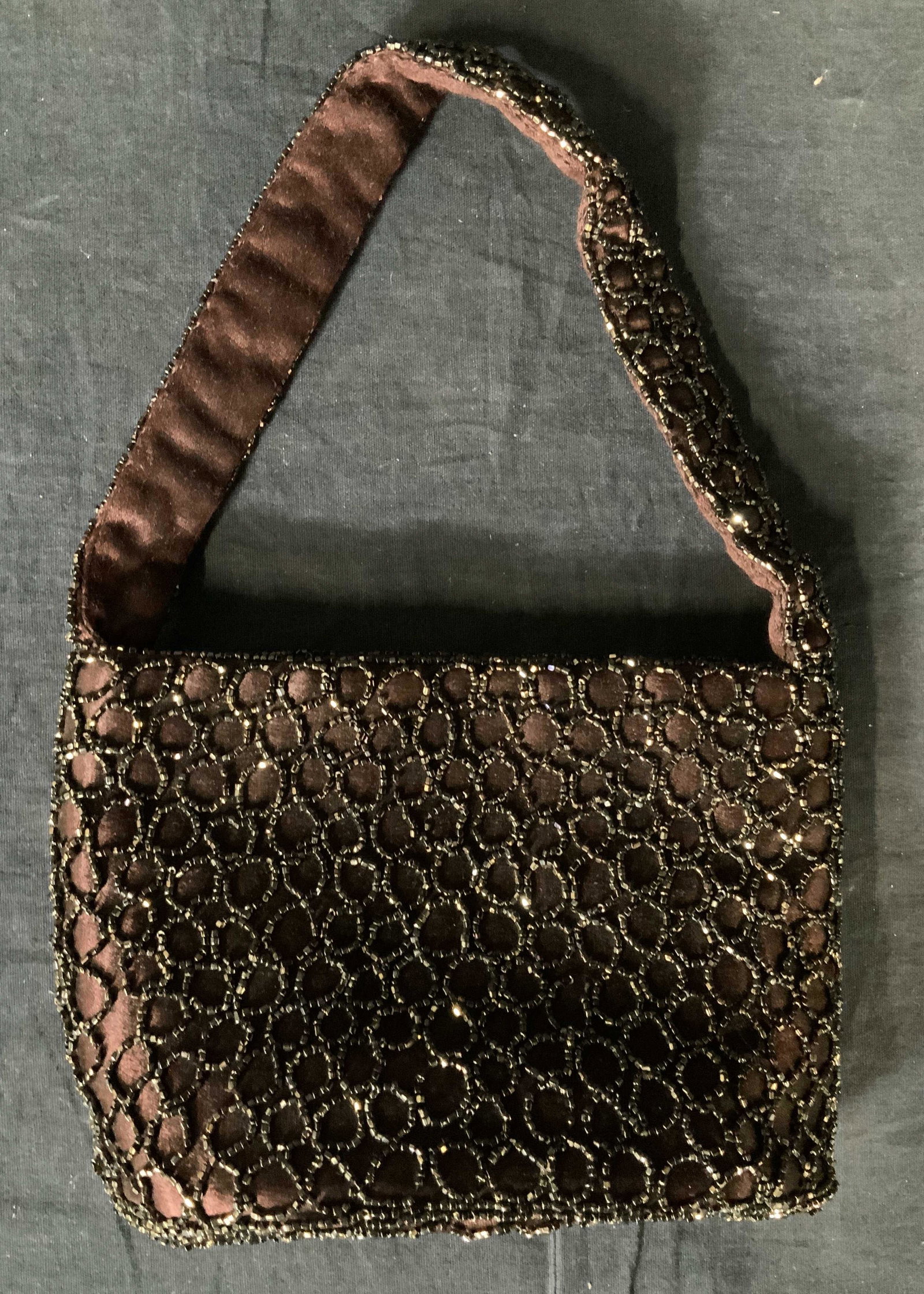 Vintage LUJEAN Beaded Purse: Vintage LUJEAN Beaded Bag, label to interior reads ‘Lujean’, Brown beadwork to exterior, measures 5 5/8 x 8 inches at widest point, drop measures 7 inches, in good condition, Vintage, lujean, bead