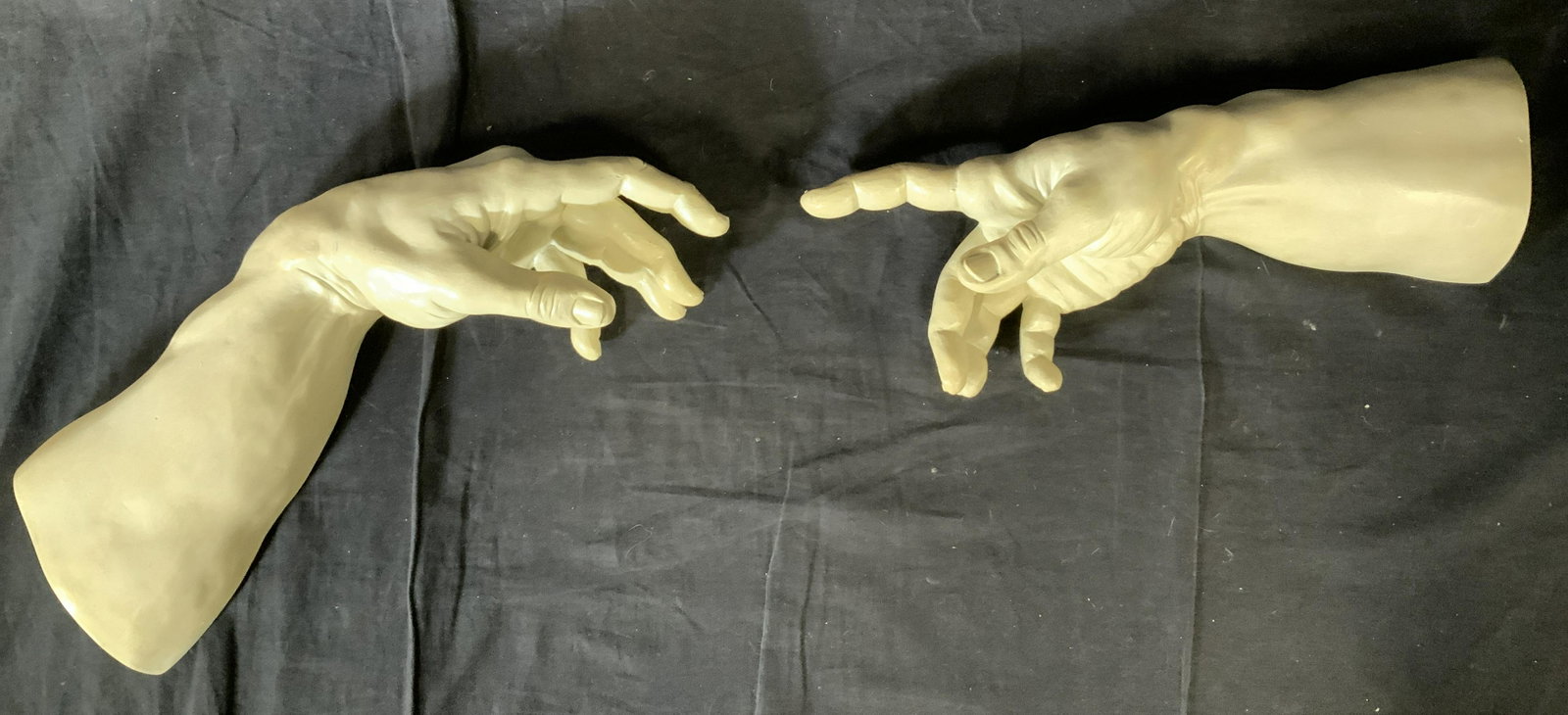TOSCANO Hands of God 2pc Wall Sculpture: TOSCANO Hands of God Sculpture, label reads ‘TOSCANO Design’, subject two out stretched hands, both hands measures 16 inches wide, some surface wear but overall in good condition, woodm possibly c