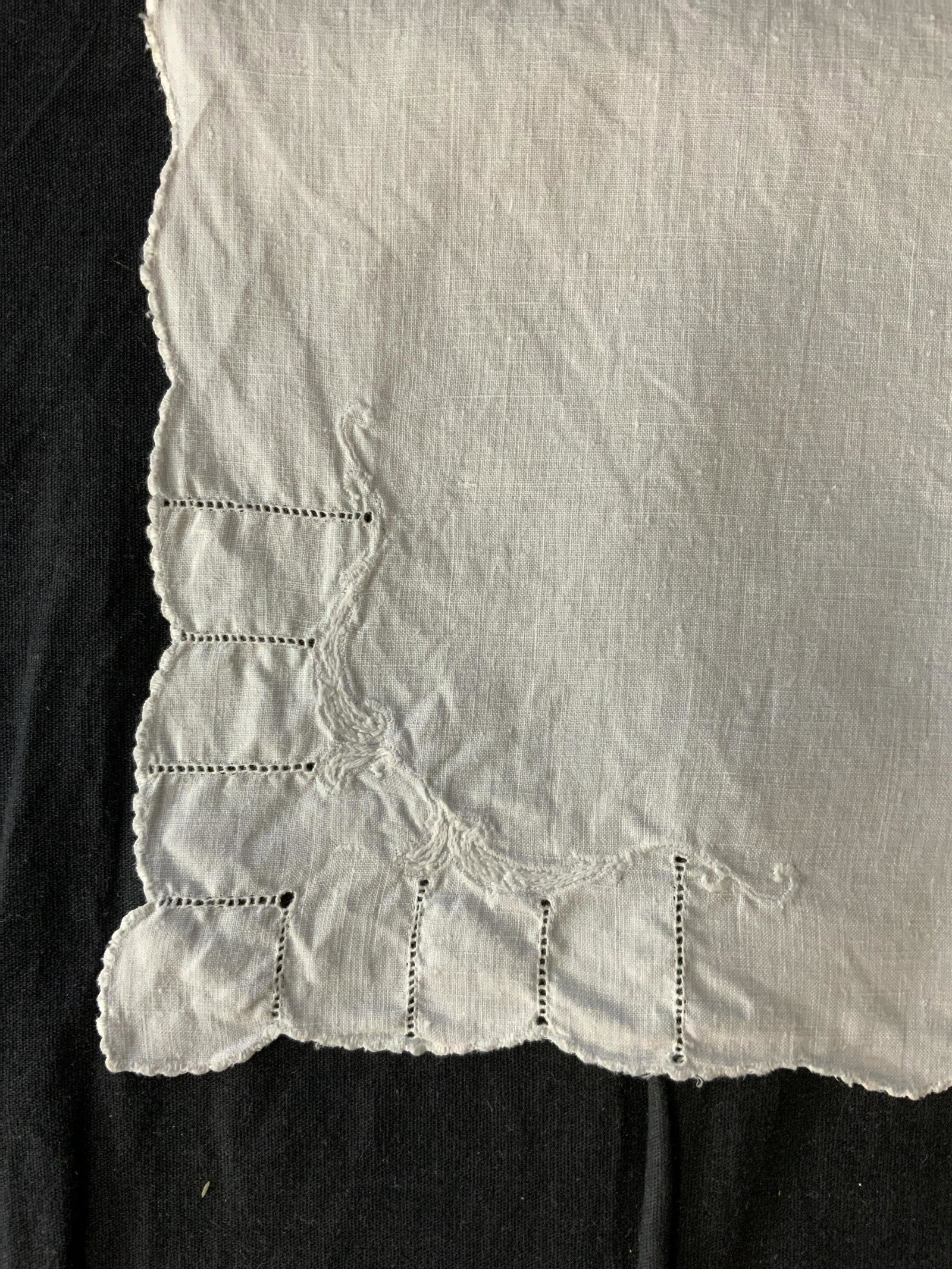 Set 12 Vintage Embroidered Linens: Set 12 Vintage Embroidered Linens, all have been cleaned ironed and pressed,no apparent inscriptions or labels, all measure 16 1/8 x 16 3/4 inches, wear consistent with vintage condition, Collectible,