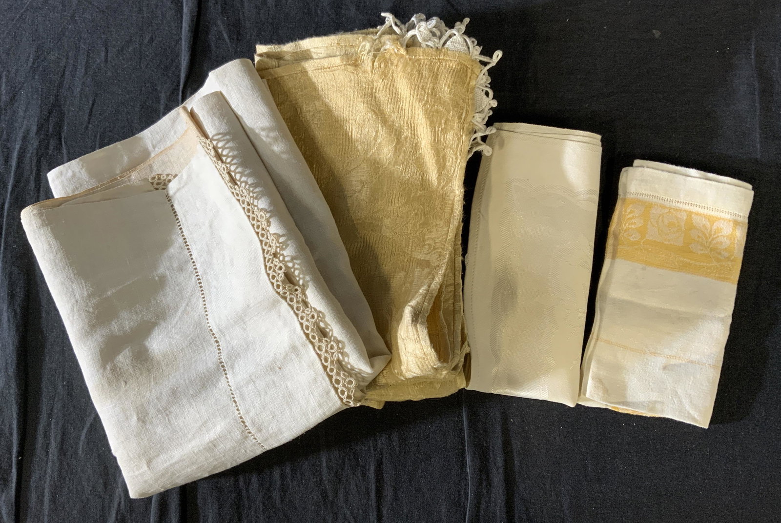 Lot 10 Vintage Linens: Lot 10 vintage linens, no apparent inscriptions or labels, all have been cleaned ironed and pressed, smallest linen measures 13 1/4 x 12 7/8 inches, largest linen measures 17 1/8 x 51 7/8 inches, wear