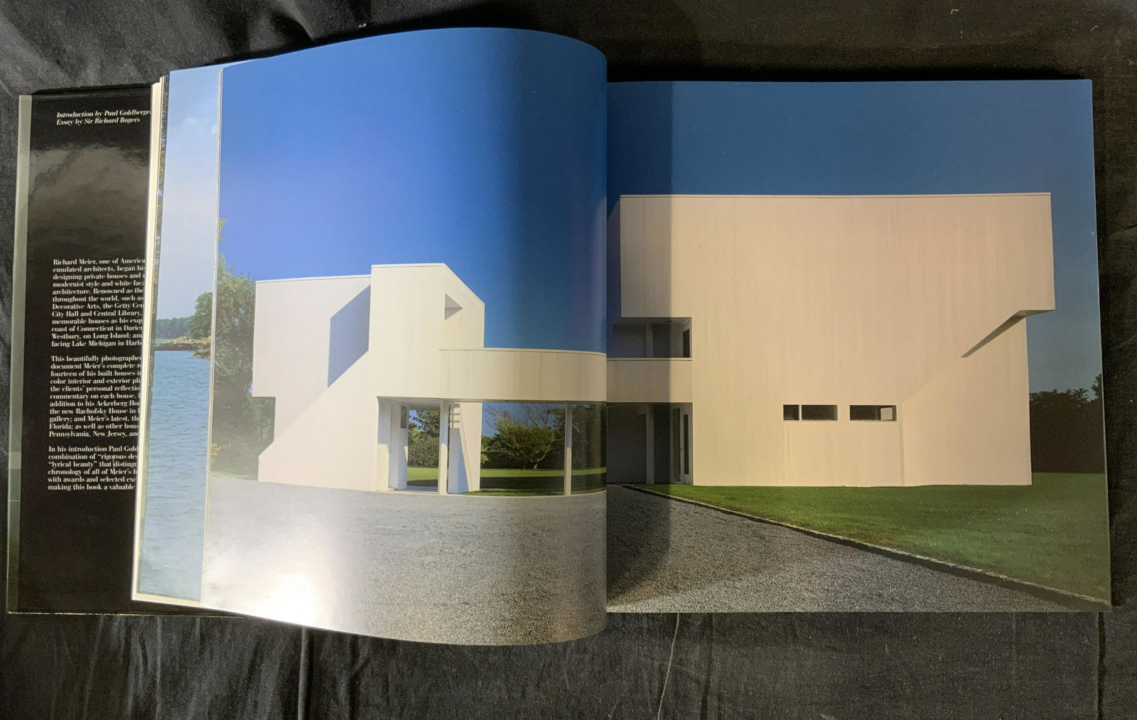 RICHARD MEIER Houses Coffee Table Book: Richard Meier Houses Coffee Table Book, inscription to cover reads ‘Richard Meier Houses’, measures 12 x 12 1/4 inches, some surface wear to dust cover but overall in good condition, Richard Meier