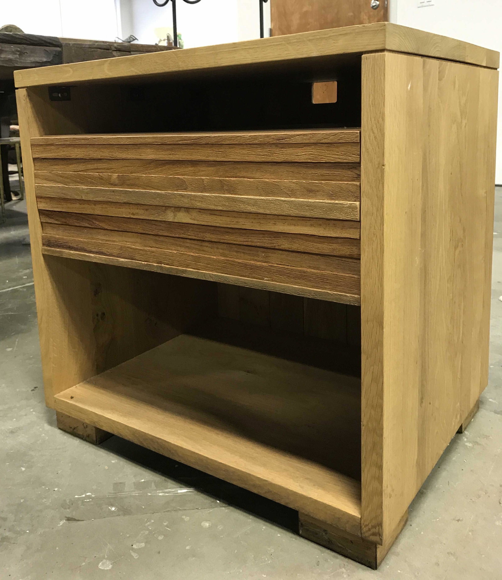Vintage Wooden Side Table W Drawer: Side table is wooden. Piece has 1 drawer. Table is tan toned. Piece measures approximately 23 inches tall and wide 18 inches deep. Side table, end table, lamp table, side table with drawer, accent tab