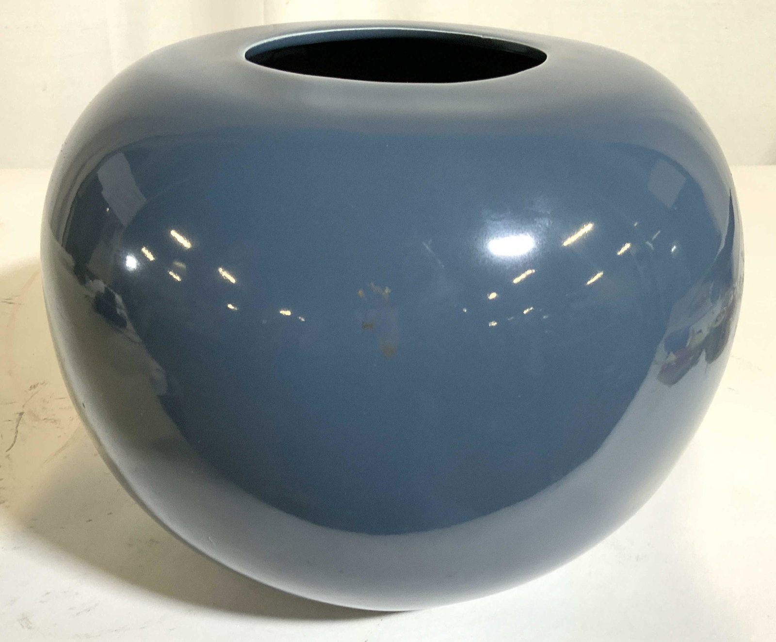 Steel Gray Blue MCM Art Glass Vase: Glass vase, vessel, decorative object, decorative accessory, mid century modern orb shaped , table ware, measures app 8.5 inches ht diameter app 11 inches, origin unknown, property of Janine Metz Esta