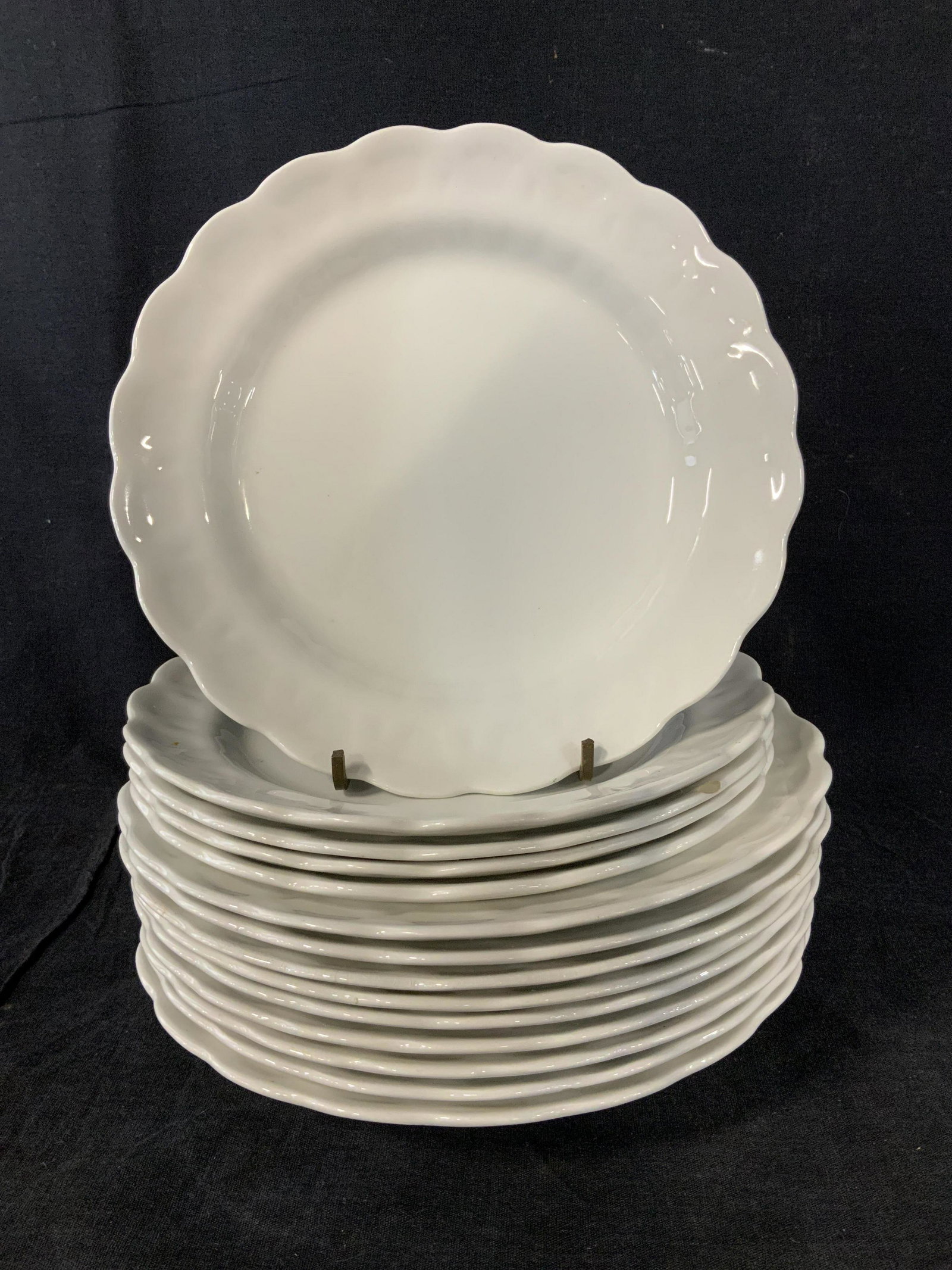 Set 14 BOOTHS Dinnerware, England: Set 14 BOOTHS Dinnerware, England, stamp to base reads ‘Booths Made in England’, bowls measure 1 1/8 inches tall x 8 3/8 inches in diameter, plates measure 7 5/8 inches in diameter, some chips to 