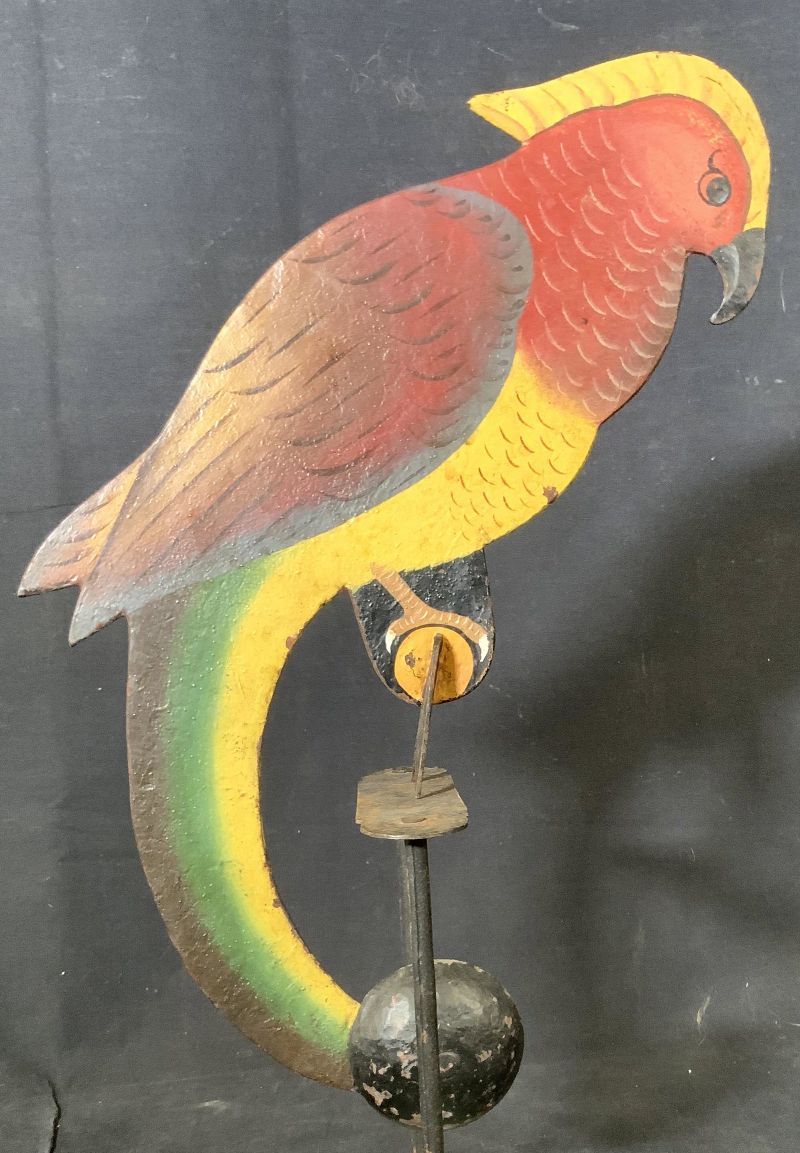 Vintage Cast Iron Kinetic Parakeet Sculpture: Vintage Cast Iron Kinetic Parakeet Sculpture, possibly antique, no apparent inscriptions or marks, measures 15 5/8 x 9 1/8 inches at widest point, some rusting and loss of pigment, Vintage, antique, k