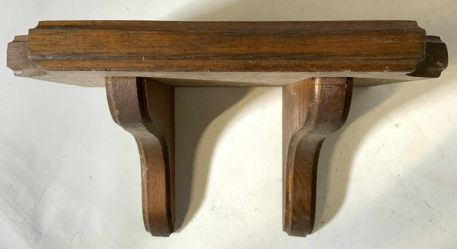 Lot 5 Vintage Wooden Wall Shelf & Brackets: Lot includes 1 wall shelf & 4 wooden brackets. Shelves & brackets are vintage. Each appear to possibly be hand crafted. Shelf measures approx 12 inches long 7 inches tall & deep. Wall shelf, wooden wa