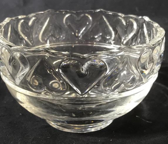Signed TIFFANY & Co. Crystal Bowl: Embossed Heart border design, crystal bowl, marked Tiffany & Co. in white stamp on underside. 3 in. tall, 4 7/8 in. wide. Tiffany & Company Crystalware, Candy Bowl, Crystal Peanut Dish, Hearts, Dining