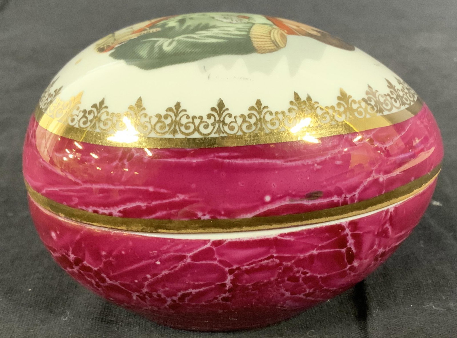 LIMOGES France Napoleon Porcelain Pill Box: Limoges Napoleon Porcelain Trinket Box, stamp to base reads ‘Limoges France’, egg shaped trinket box with portrait of Napoleon, measures 2 5/8 inches tall x 3 5/8 inches at widest point, some wear