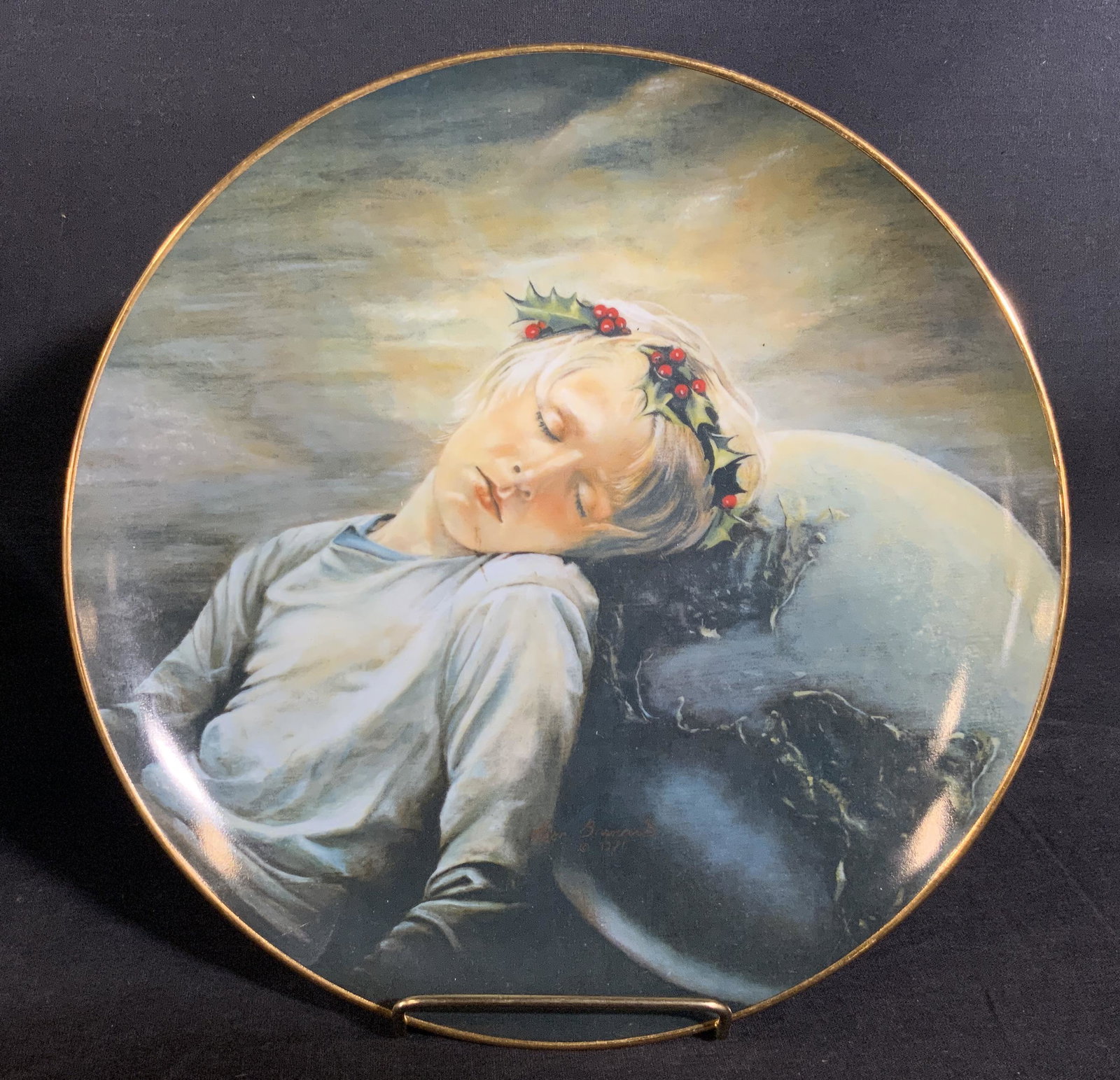 Dave Grossman Decorative “Peace” Plate: Dave Grossman Decorative “Peace” Plate, inscription to plate reads ‘Leon Barnard 1970’, inscription to base reads ‘Peace created from the original work of art by Leon Barnard 1978 First limi