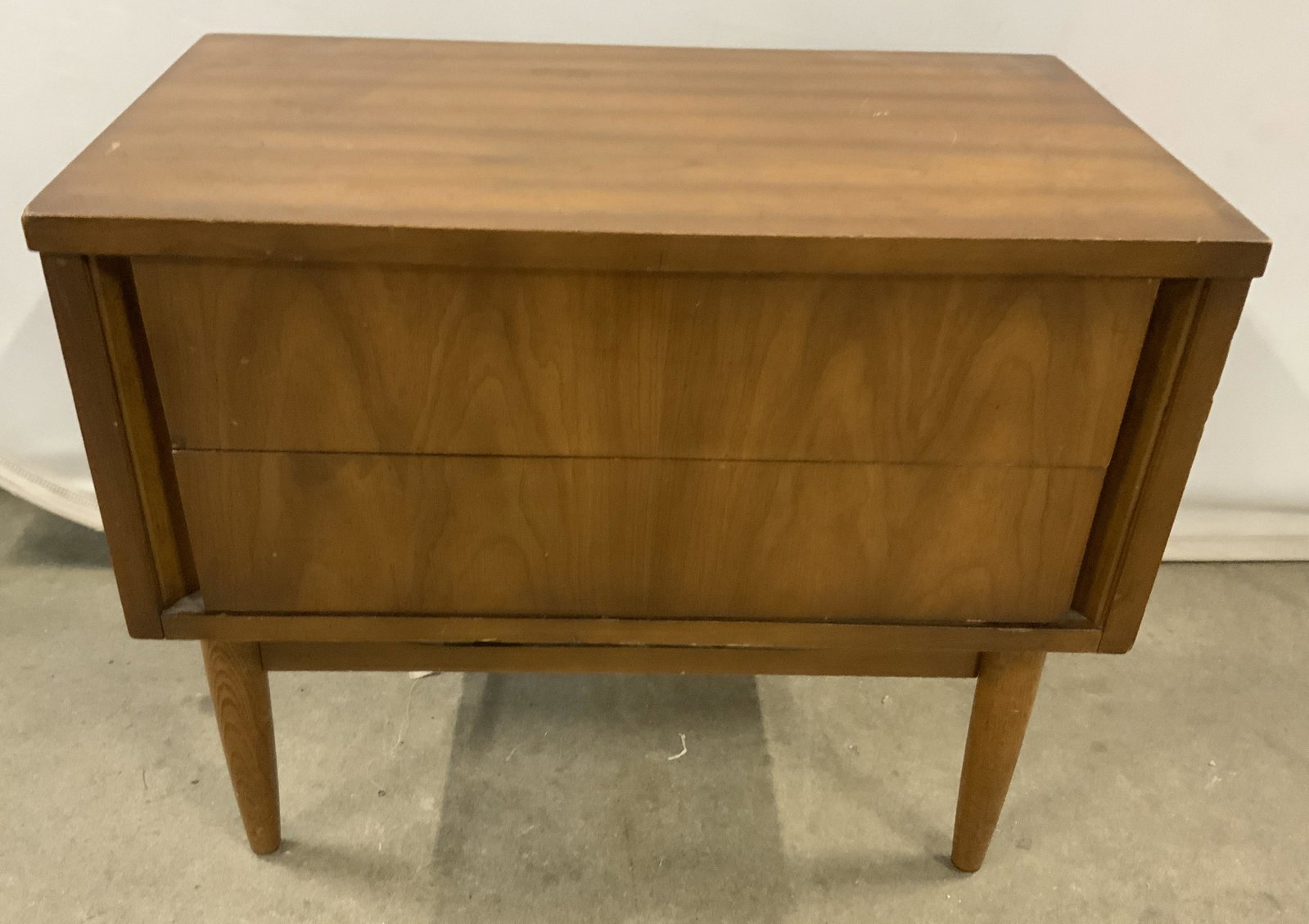 Vintage MCM DIXIE Side Table: Vintage, Wooden, mid century modern side table. Stamp in drawer interior reads as DIXIE. Measures approx 20.25 inches H, 24 inches W, and 14 inches deep. Wear is consistent with age and use. Side tabl