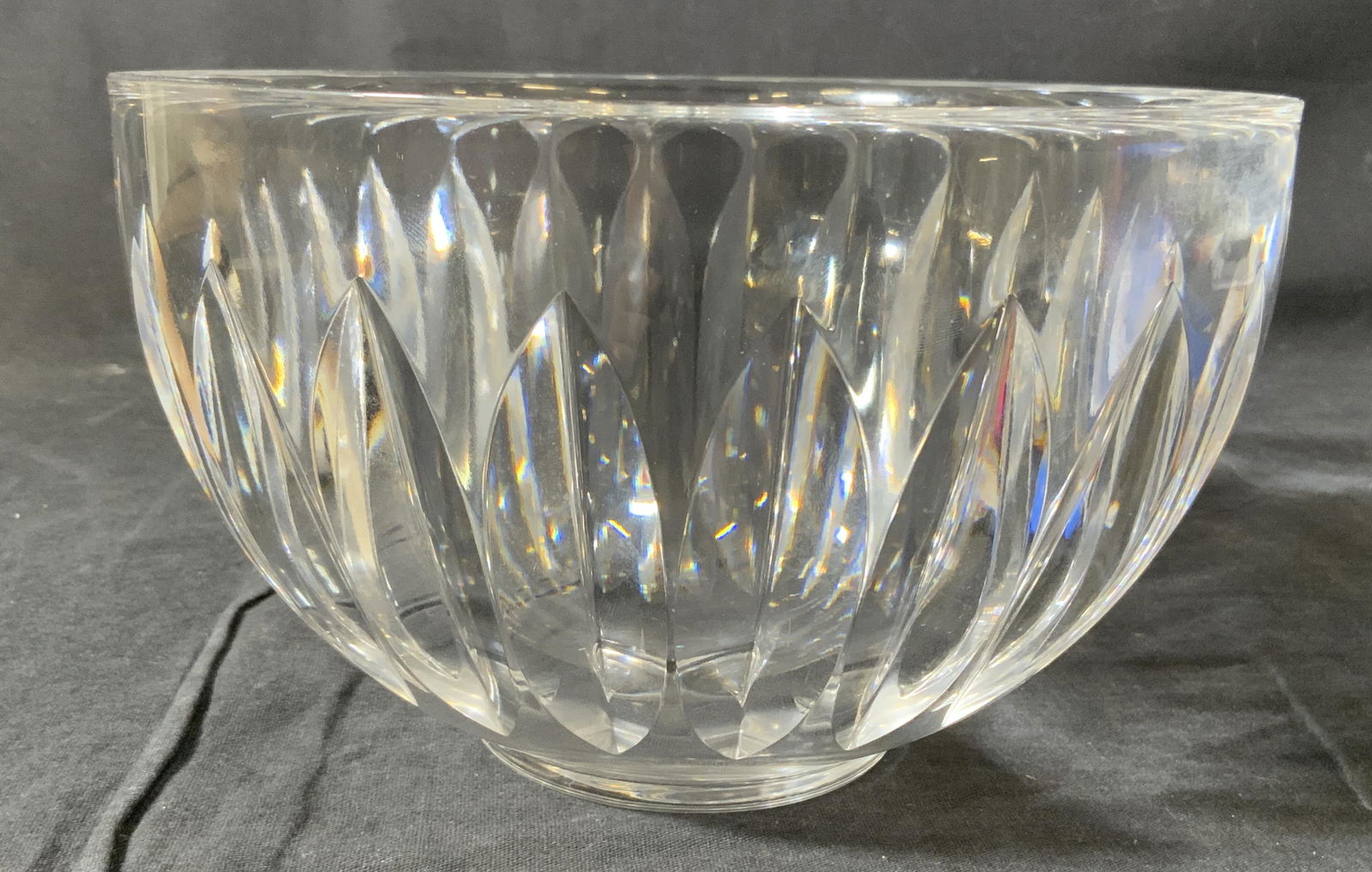 Vintage ORREFORS Sven Palmqvist Crystal Bowl: Vintage ORREFORS Sven Palmqvist Crystal Bowl, inscription to base reads ‘ORREFORS P 4197-131’, measures 4 5/8 inches tall x 7 1/2 inches in diameter, some surface wear but overall in good conditio