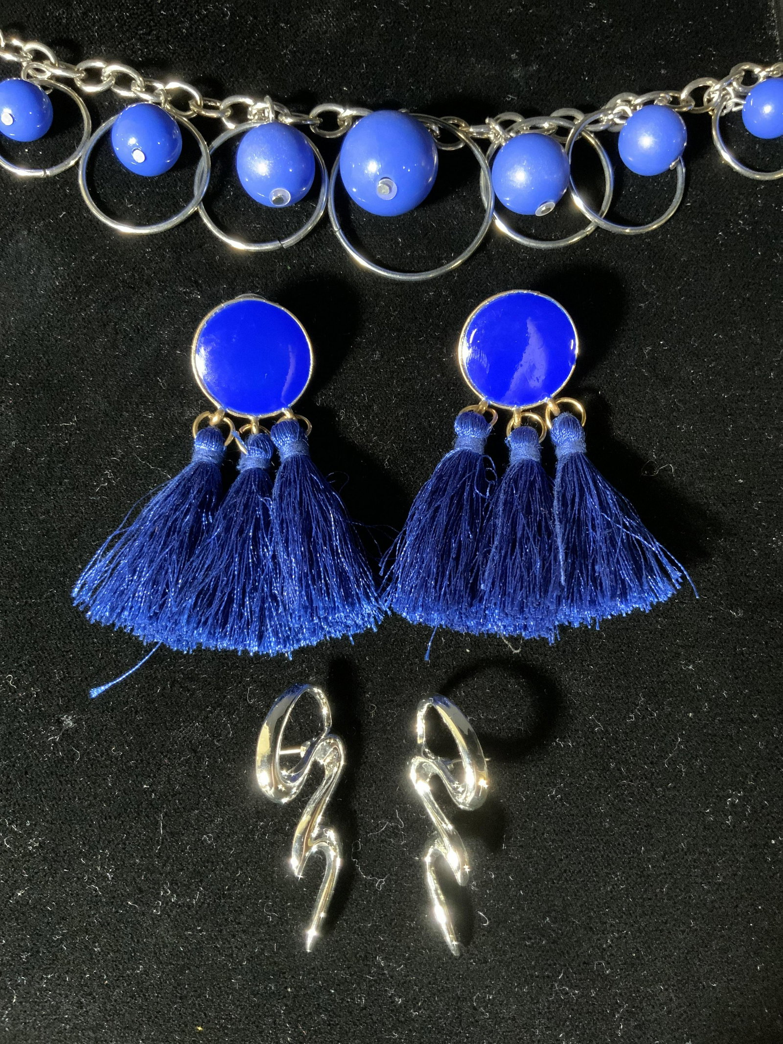 Lot 3 Earrings & Necklace, Fashion Jewelry: Lot 3 Earrings & Necklace, no apparent inscriptions or marks, tassel earrings measure 2 5/8 inches long, abstract silver earrings measure 1 7/8 inches long, necklace with lobster clasp measures 19 inc