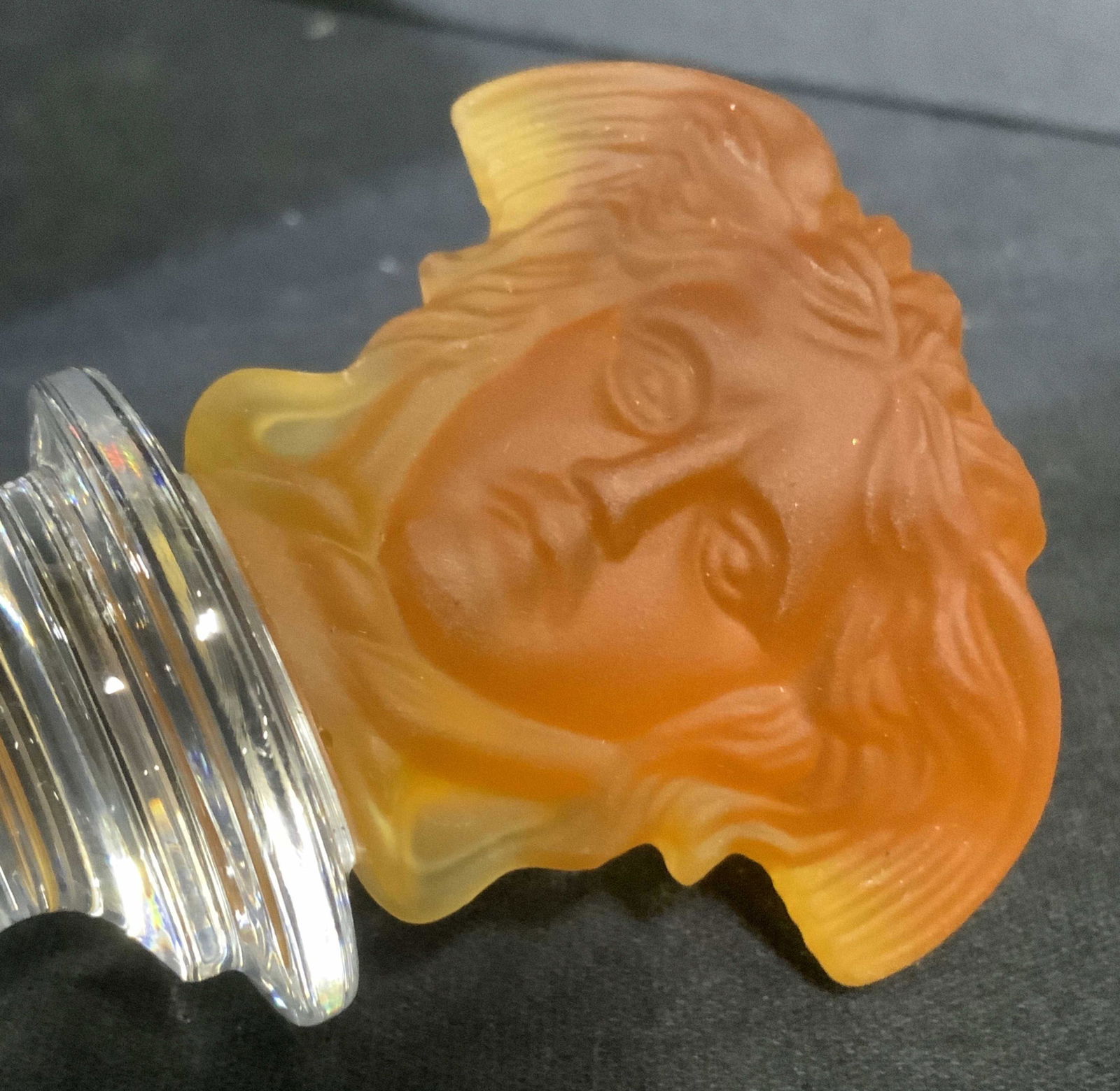VERACE ROSENTHAL MEDUSA Crystal Stopper, Austria: A luxury vintage decanter stopper, VERSACE MEDUSA HEAD LOGO in Amber frosted glass. Stamped on Piece, reads Rosenthal Versace. Comes in original box with support foam. Box in good condition. Stopper 5