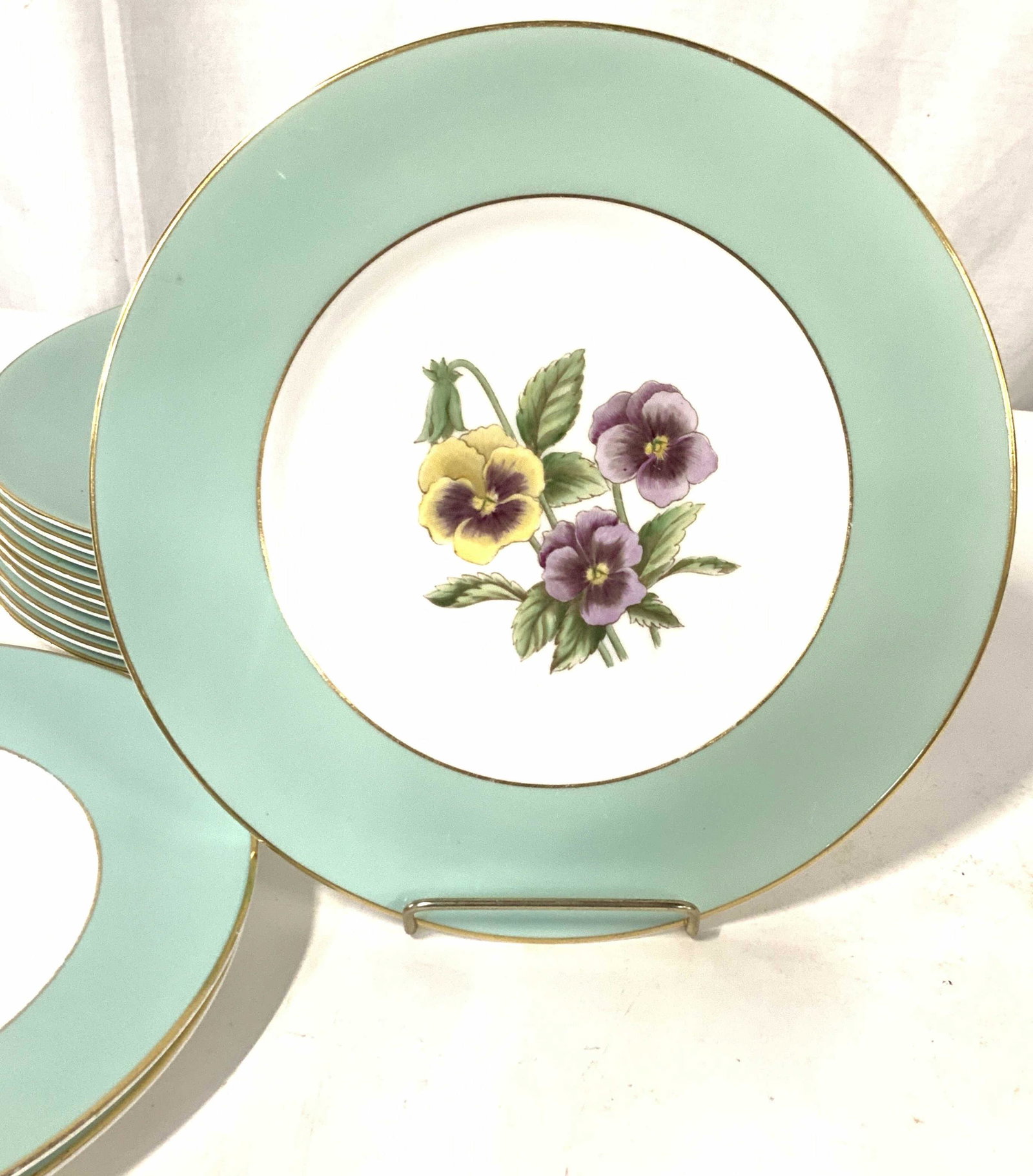 Set 12 ROYAL WORCESTER Porcelain Dinnerware Plates: Royal Worcester Dinner Plates, Set 11, hand painted, designed A.H.WILLIAMSON ( Hallmarked ) each plate with different flower. Made in England, additional hand written numbers ( Z 2197) & (53). Porcela