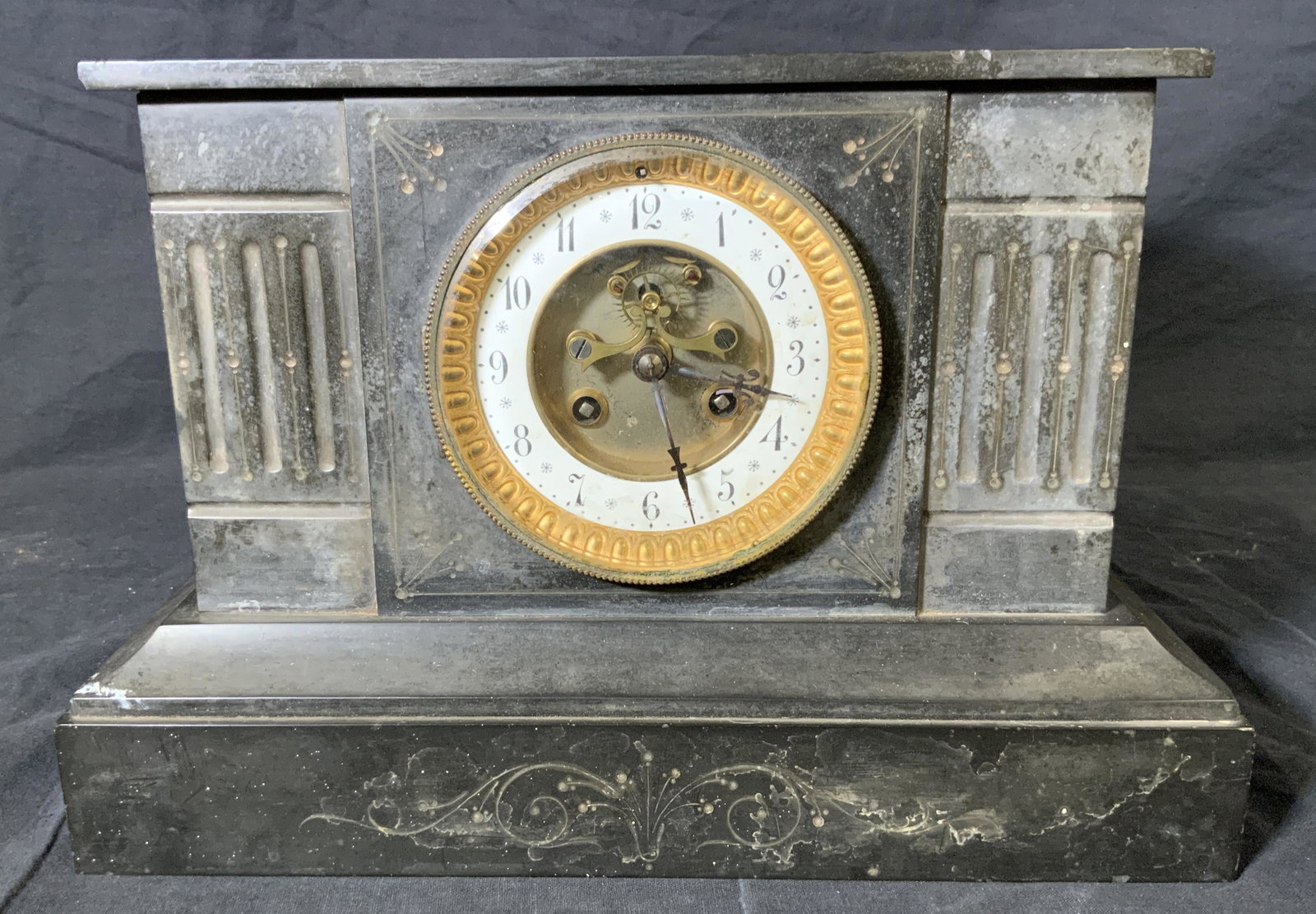 Vintage AA Slate Mantel Clock: Vintage AA Slate Mantel Clock, inscription to interior reads ‘AA’ and ‘4418’, measures 8 1/2 inches tall x 12 1/2 inches at widest point, some surface wear and chips to stone, Vintage, mantel 